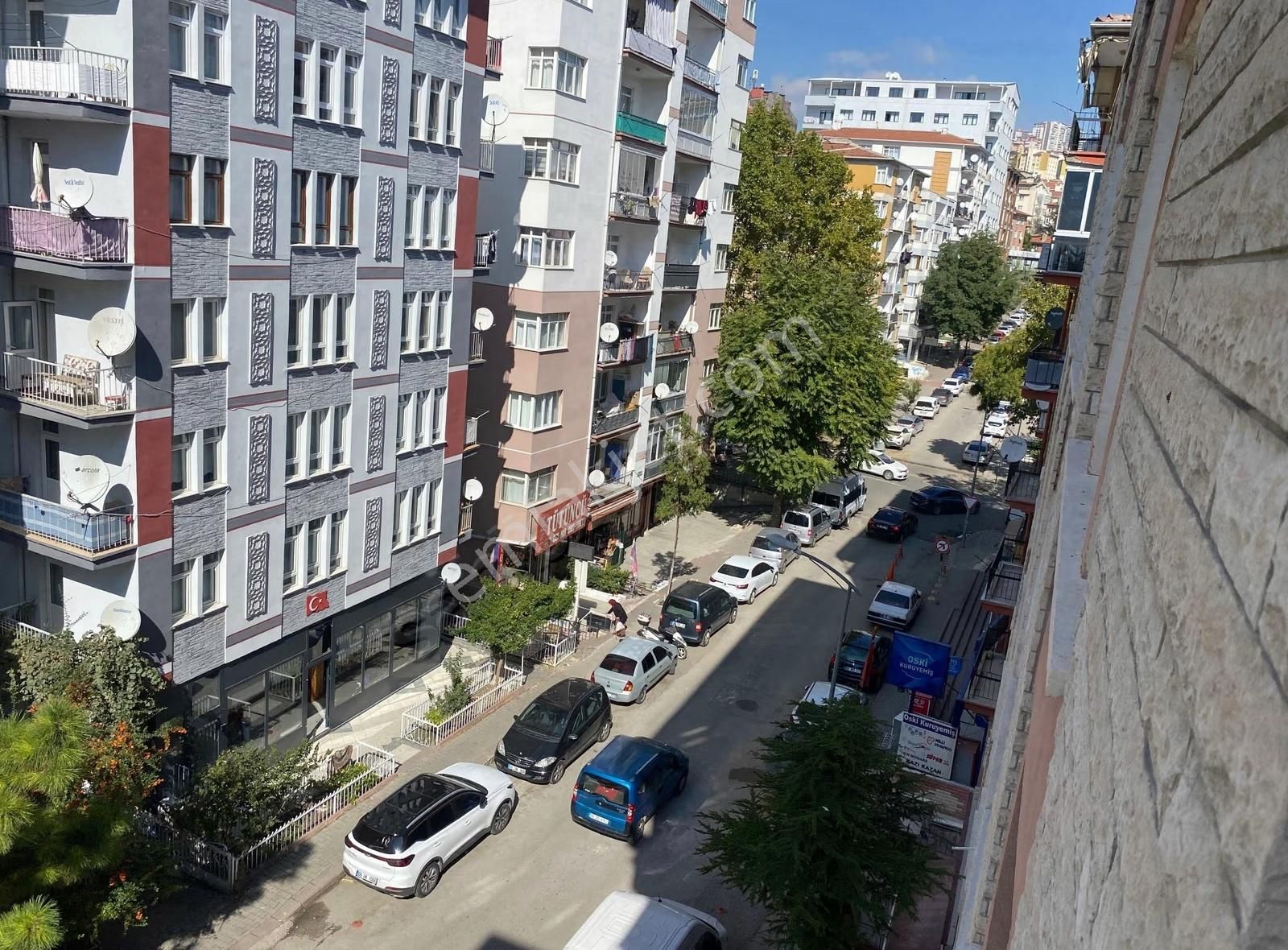 Demetevler 6.caddede Asansörlü, Otoparklı, Önce Cephe 3+1 Bakımlı Kiralık Daire