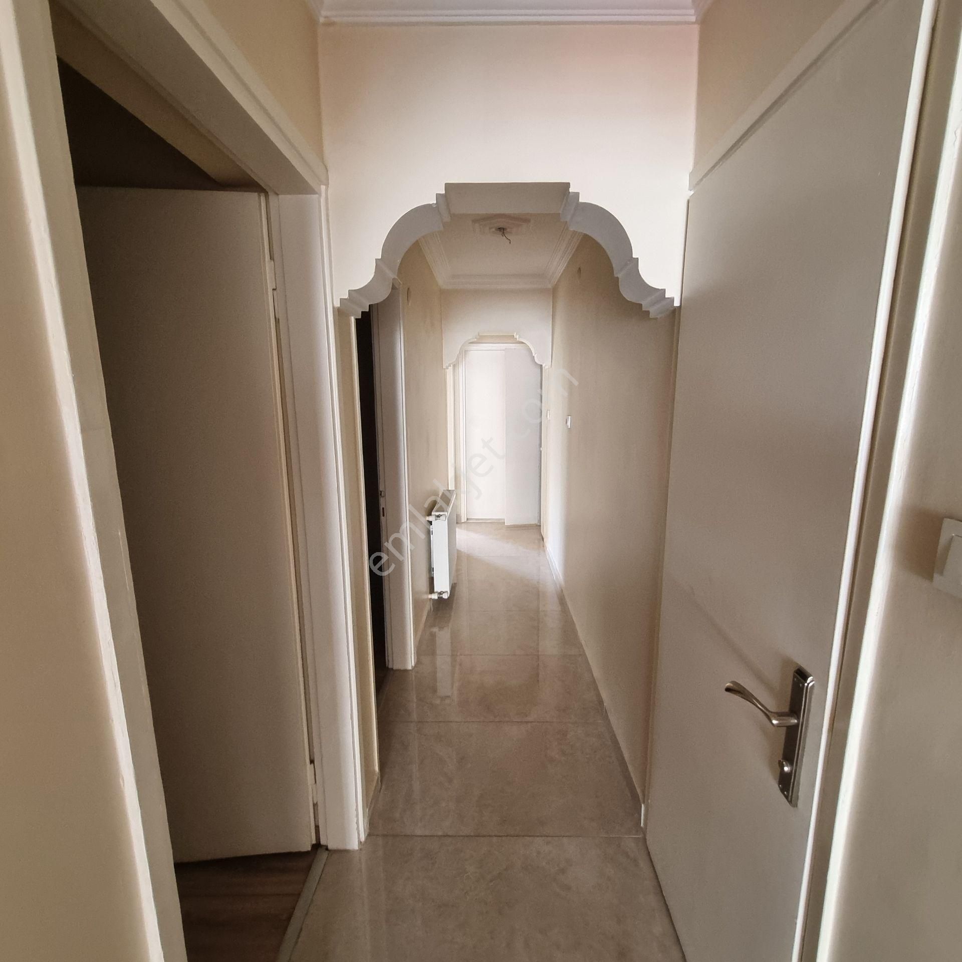 Bostanlı’nın Kalbinde Balıkçı Parkı Cepheli Kiralık 3+1 Daire - Görsel 15