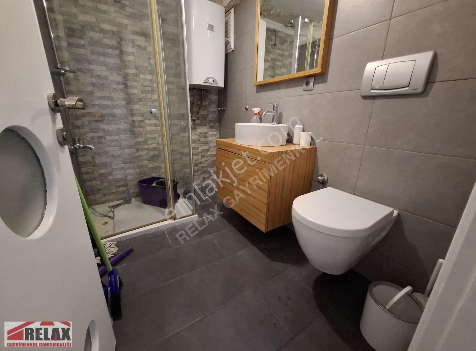 Relax Gayrimenkulden Ege Palas'a Yakın 2+1 Eşyalı Daire - Görsel 2