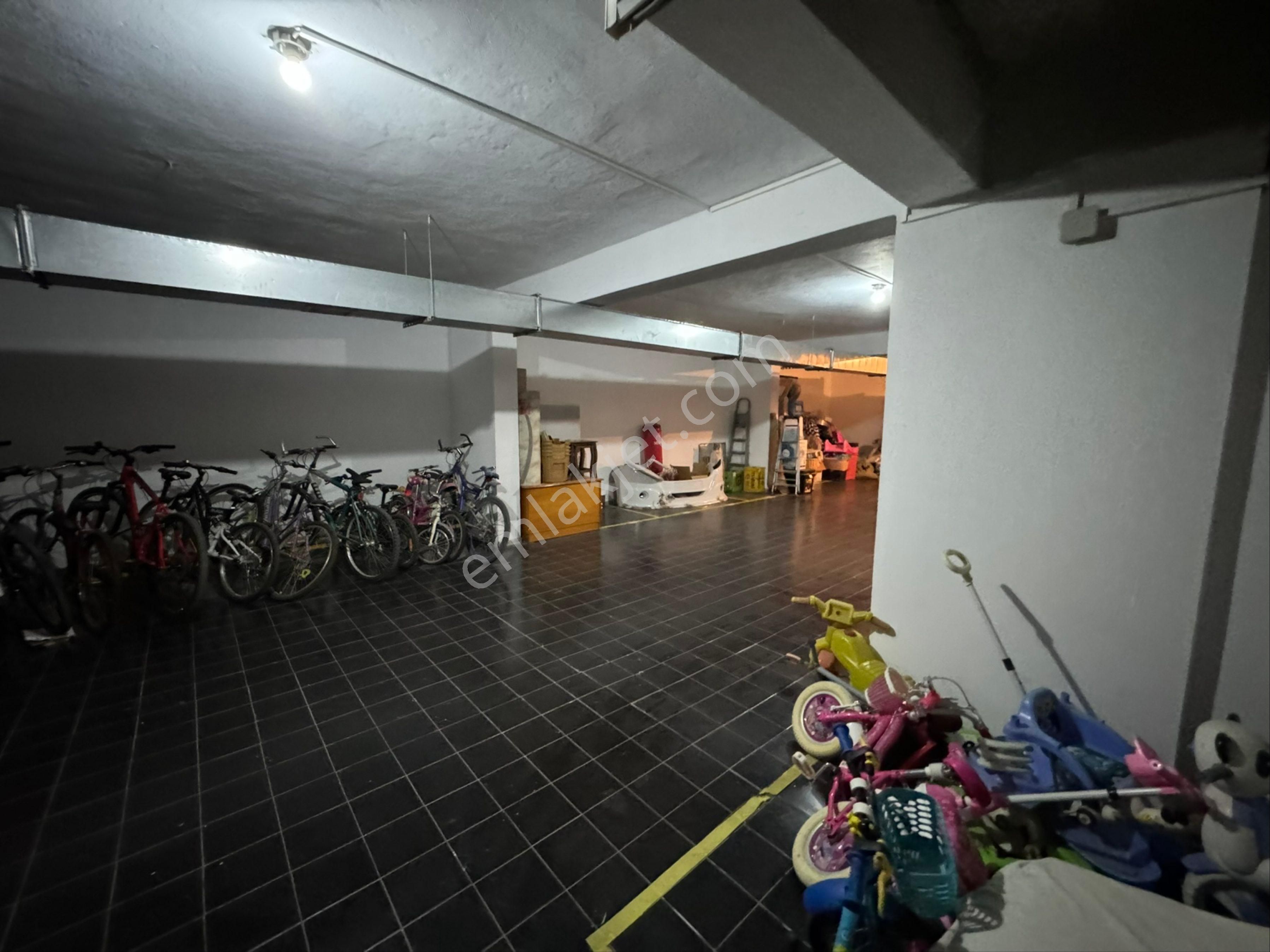 İzmir Şehir Hastanesi Yakını Kiralık 3+1 Ferah Daire - Görsel 13