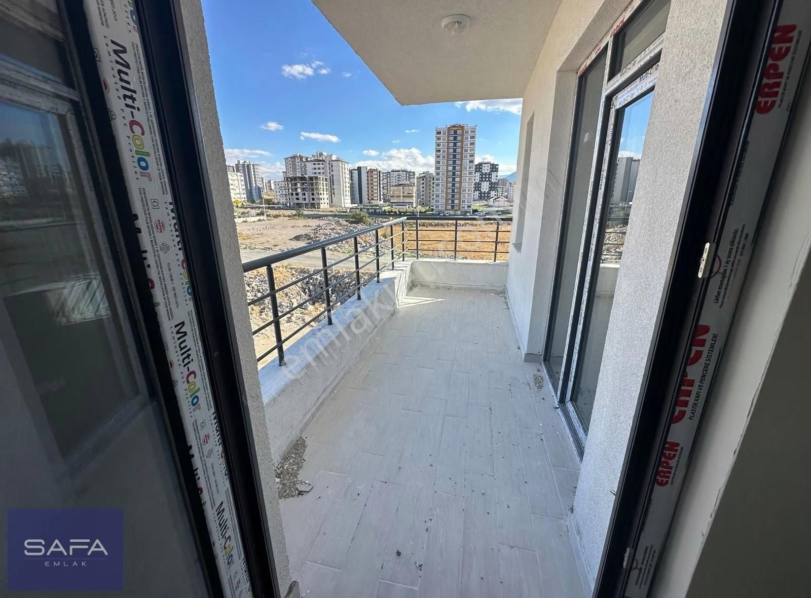 Mımsın Sırıntepe Mah. Orta Kat Sıfır Daire - Görsel 17