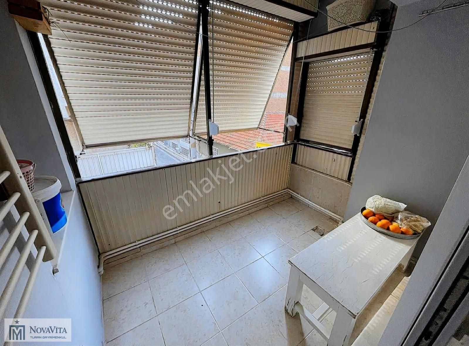 İzmir Üçyol Metro Yakını 135 M2 D.gazlı 3+1 Daire - Görsel 10