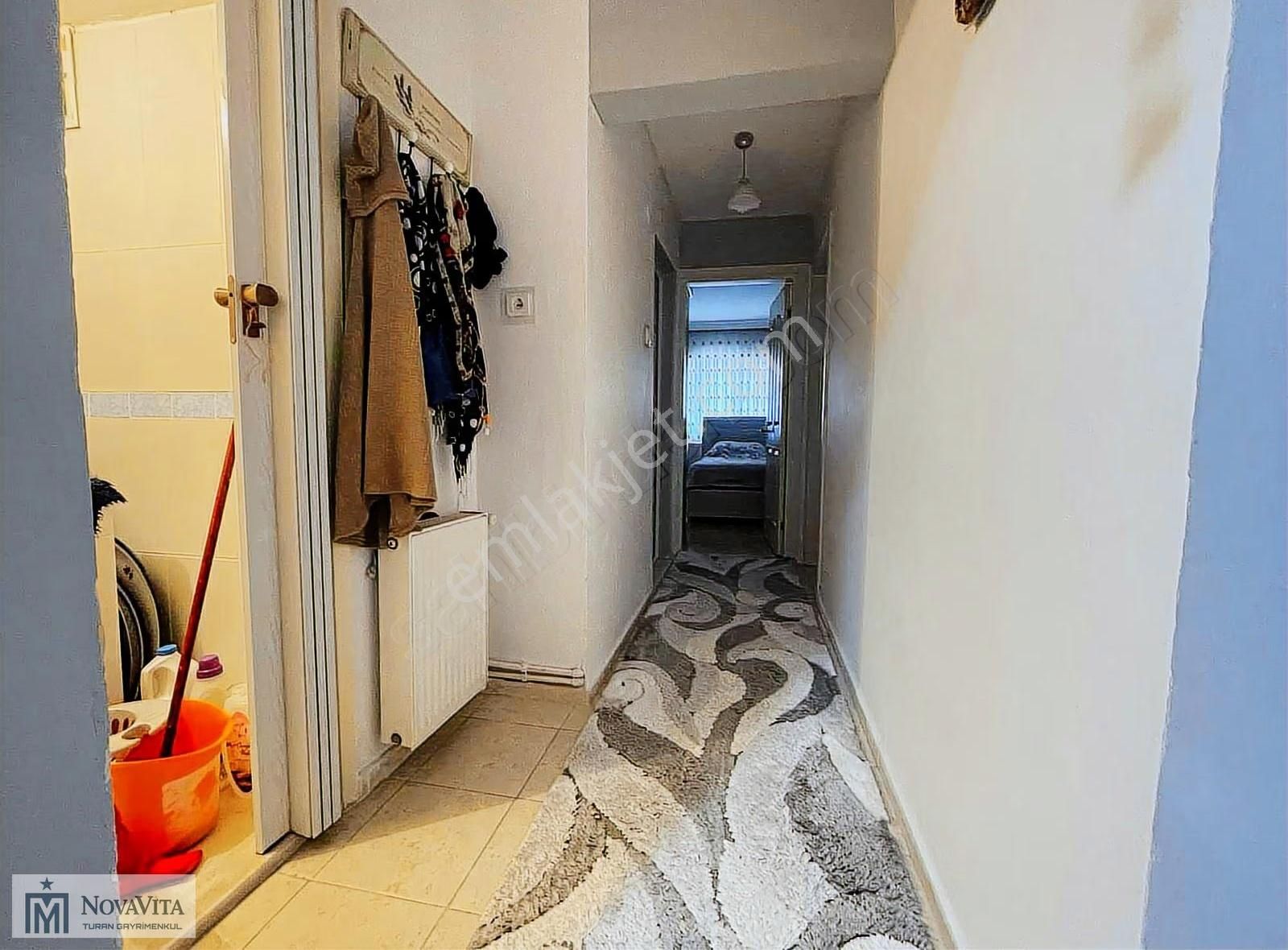 İzmir Üçyol Metro Yakını 135 M2 D.gazlı 3+1 Daire - Görsel 8