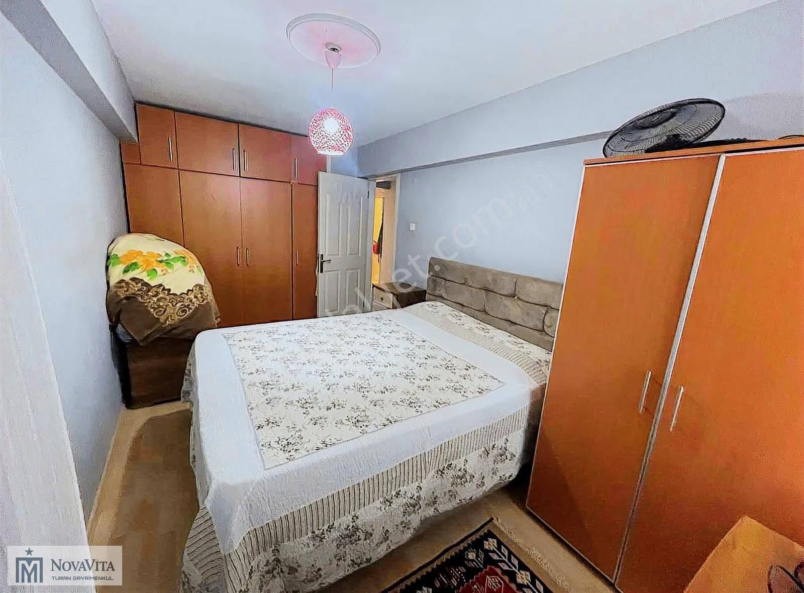 İzmir Üçyol Metro Yakını 135 M2 D.gazlı 3+1 Daire - Görsel 3