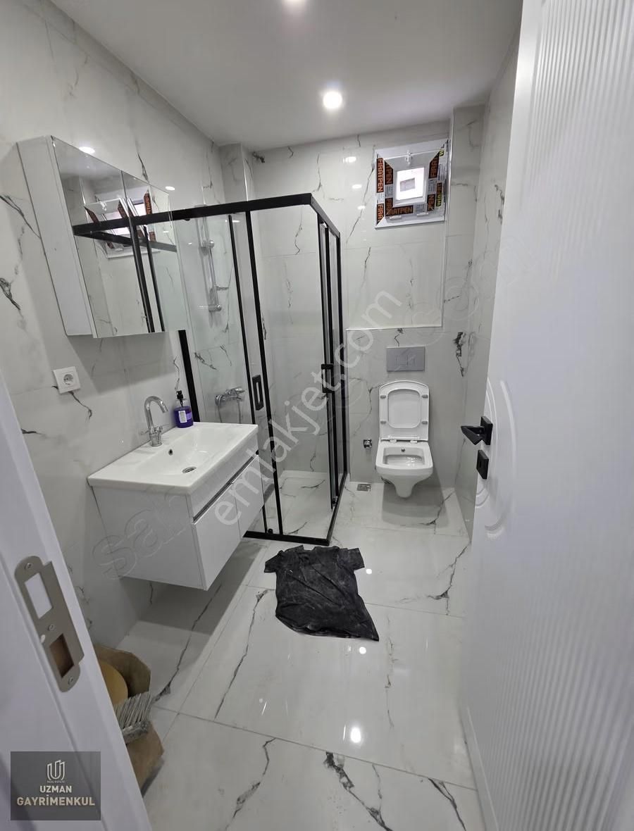 Uzman Dan Sıfır Bina 1+1 Giriş Kat E-5 Yakın Konumunda - Görsel 5