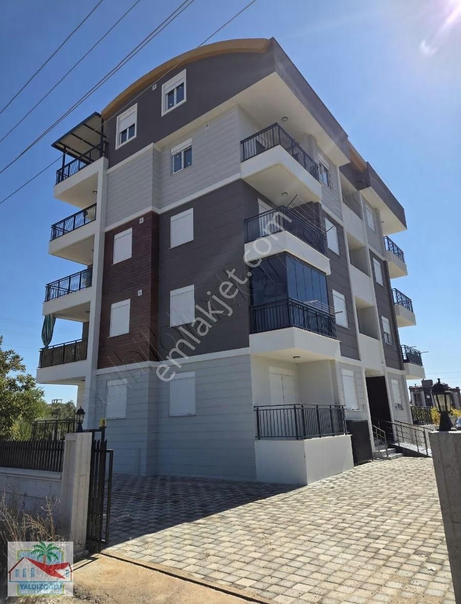 Yeniköy'de Satılık 180 M2 Sıfır 4+1 Dubleks Daire - Görsel 4