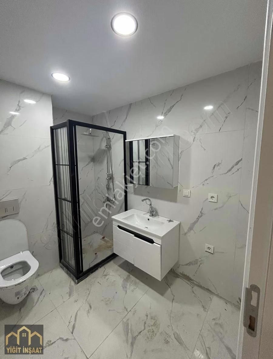 Cevatpaşa'da Satılık 3+1 Ebeveyn Banyolu Lüks Ara Kat Daire - Görsel 15