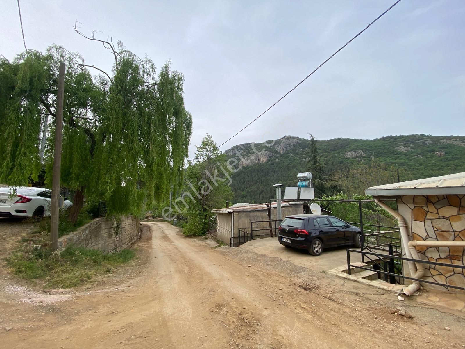 Kestel Saitaabat'da Satılık 3 Adet Bağ Evi Yapımına Uygun Arsa - Görsel 9