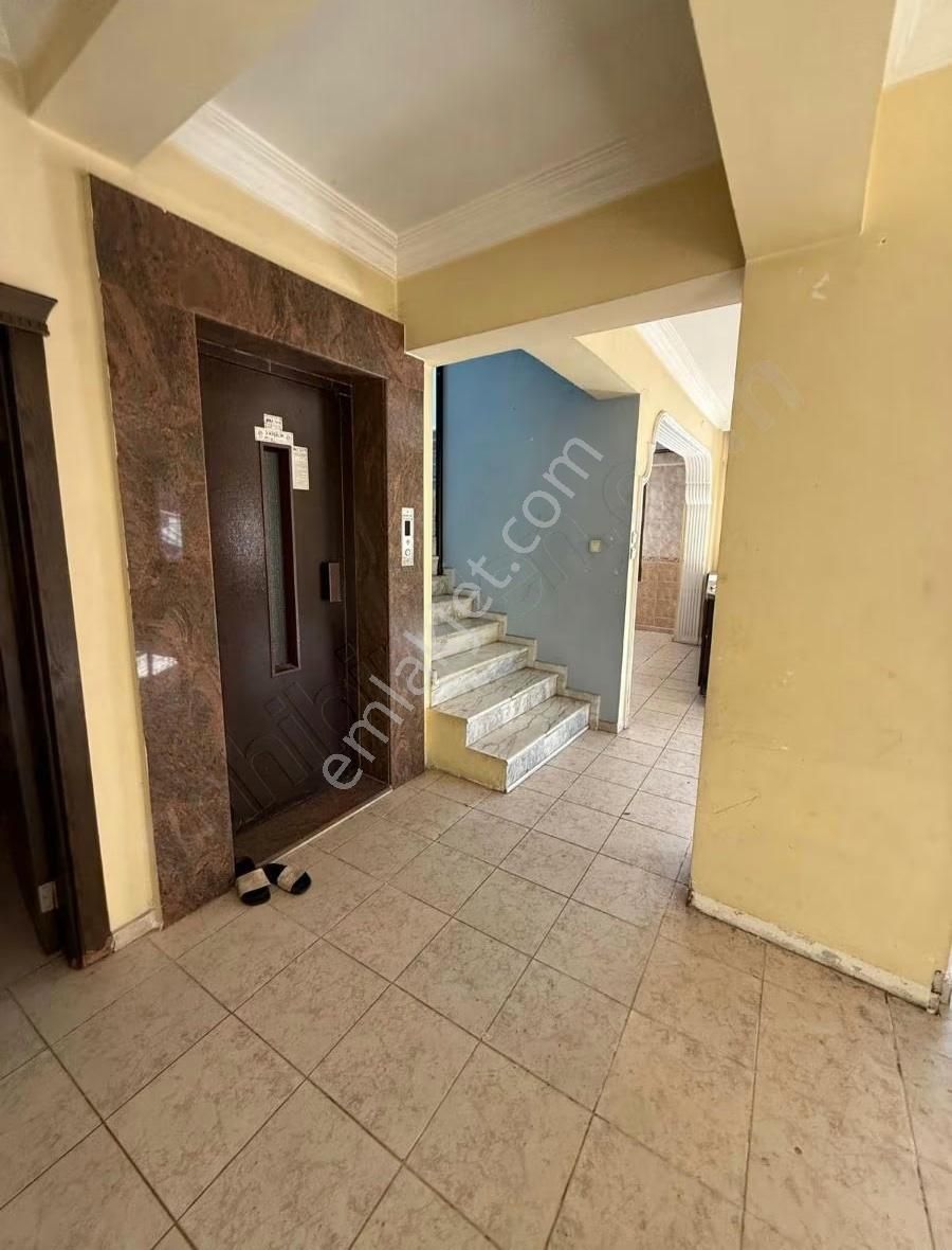 Genç Emlak'tan Sağlık Mah Satılık 4 Katlı Bina. - Görsel 9