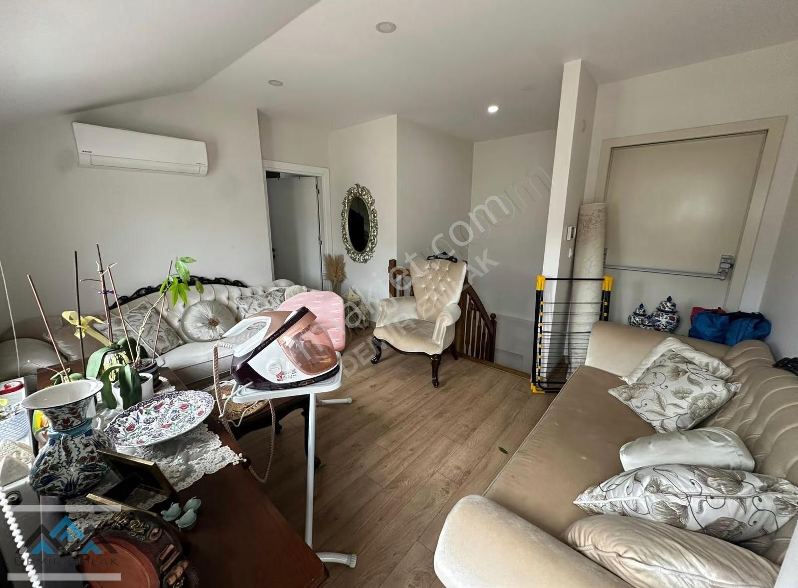 Demir Emlaktan Küçükyalı Orhan Sk M.yoluna 4.binada Dubleks - Görsel 3