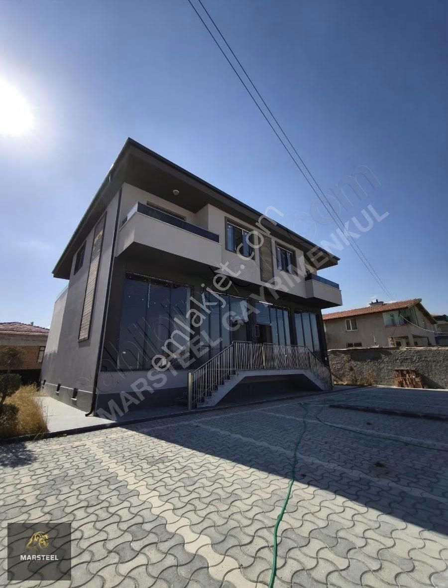 Meram Alakovada Ana Cadde Üstü 170 M2 Satılık Sıfır Dükkan - Görsel 13