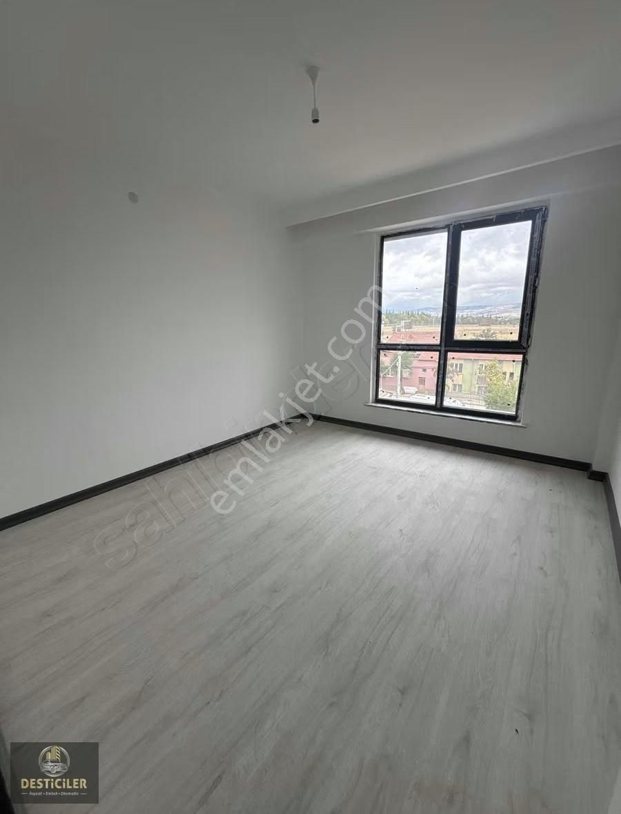 Om-desticiler'den Çevre Yolu Yakını Lüks 3+1 - Görsel 11