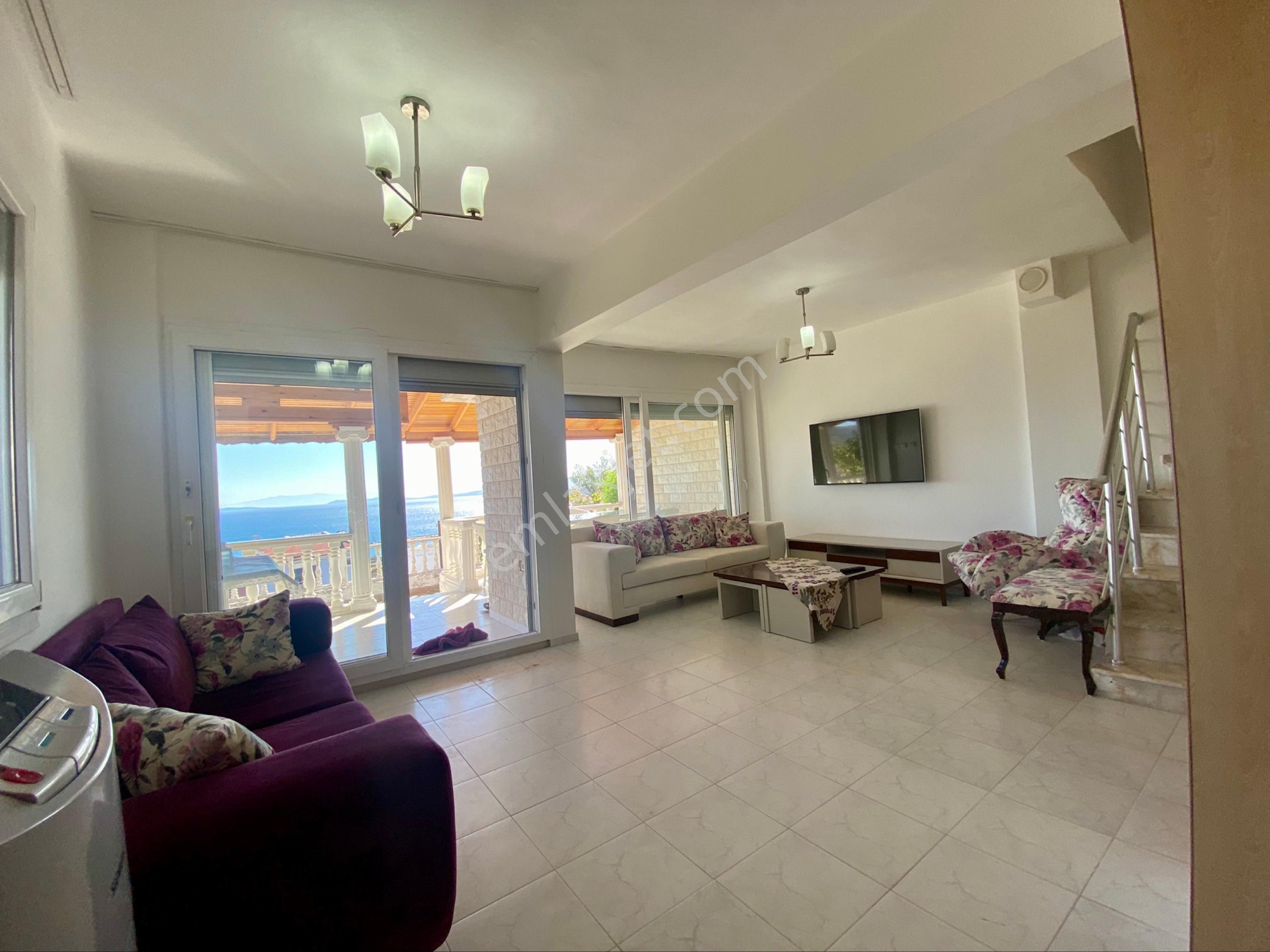 Balıklıova'da, Her Odası Deniz Manzaralı, Köşe Konumda Dubleks - Görsel 15