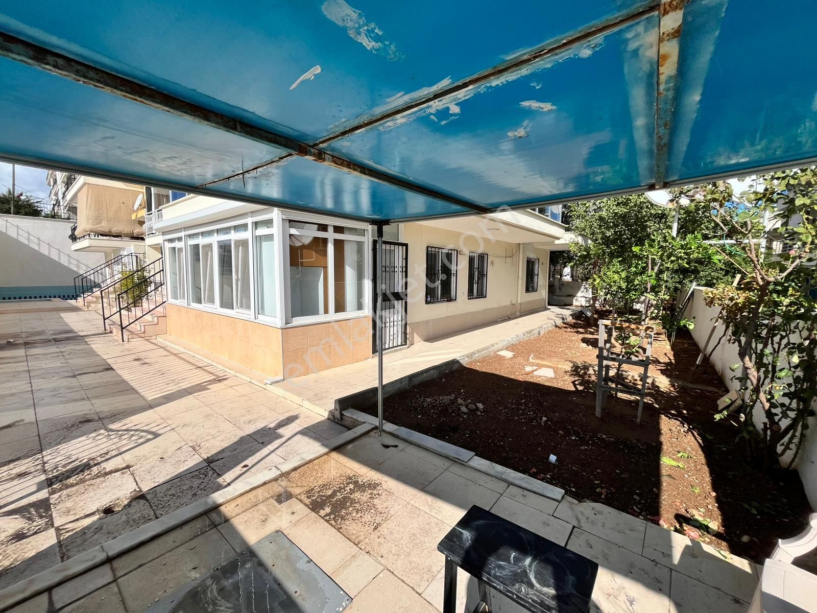 Altınkum'da Denize Yürüme Mesafesinde 2+1 İçi Yapılı Daire - Görsel 8