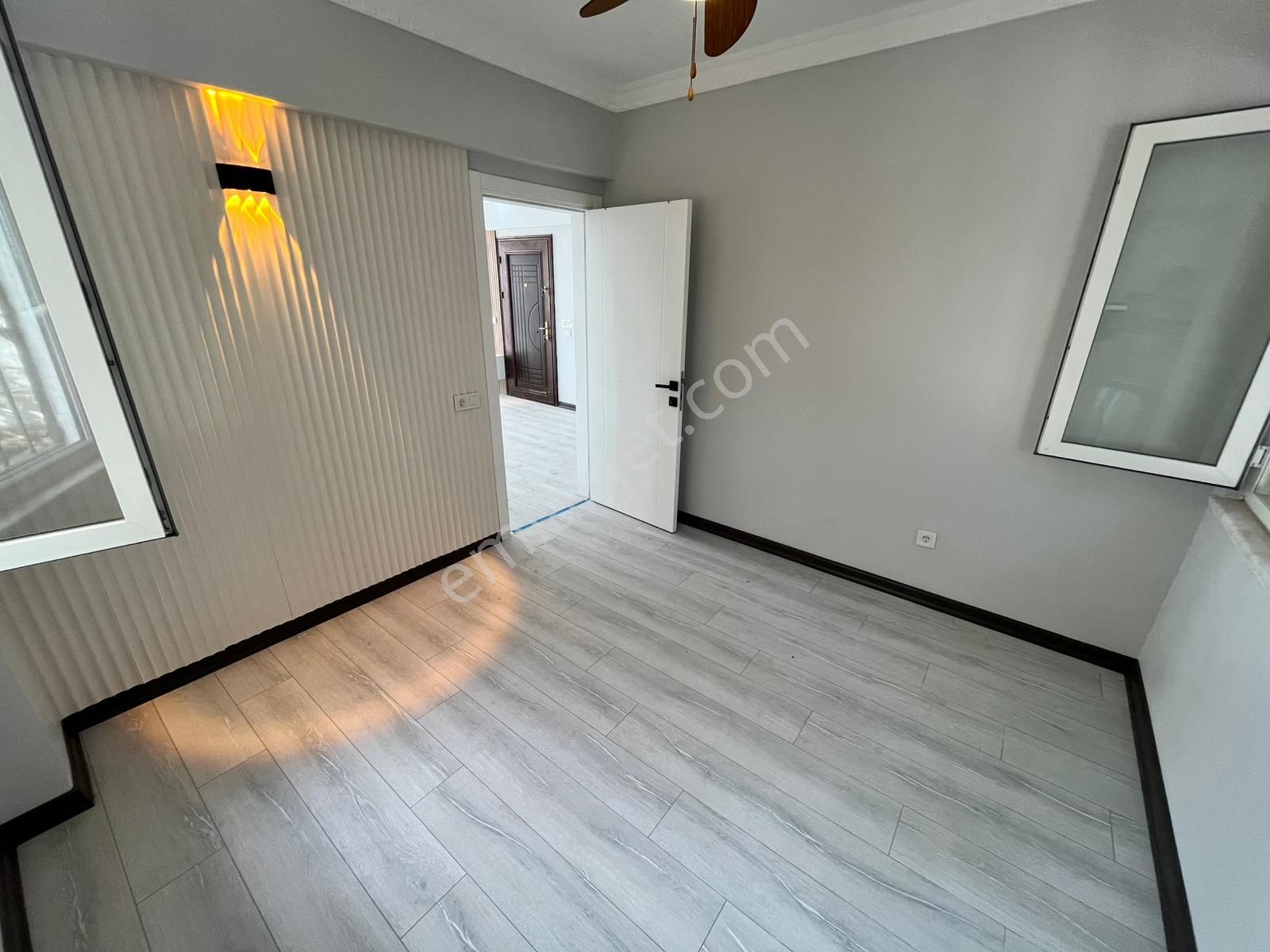 Altınkum'da Denize Yürüme Mesafesinde 2+1 İçi Yapılı Daire - Görsel 12