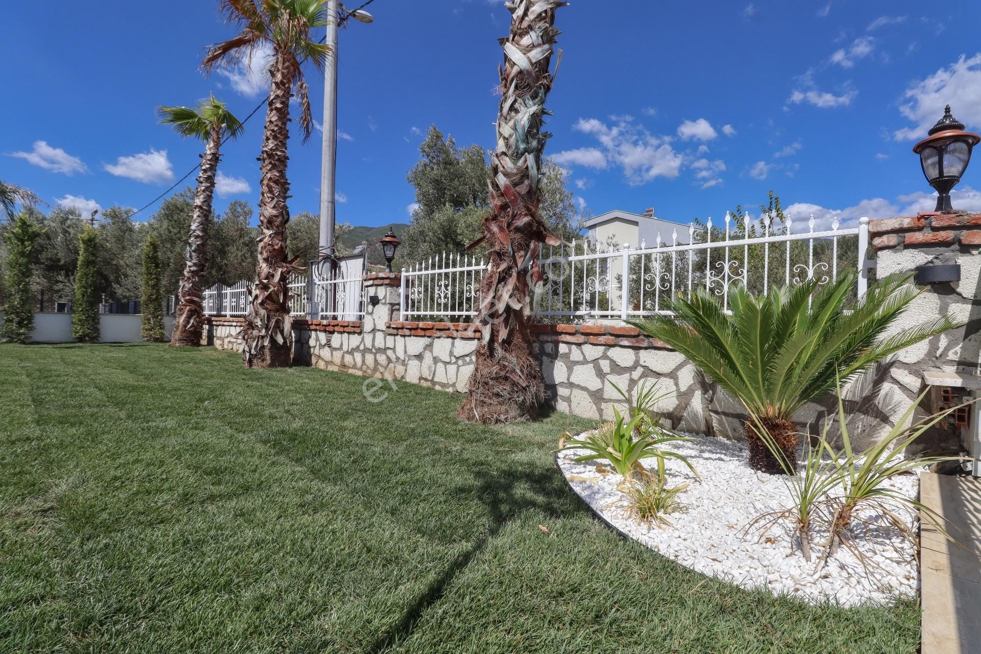 Güre'de 470 M2 Arsa İçinde Satılık Havuzlu 4+1 Villa - Görsel 7