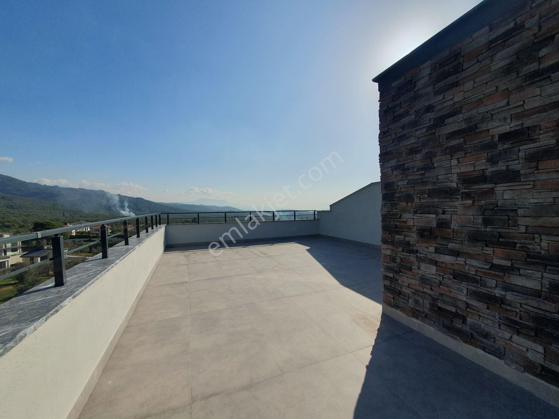 Gürede Deniz Manzaralı Bahçeli Özel Tasarım Fourlex Villa - Görsel 33