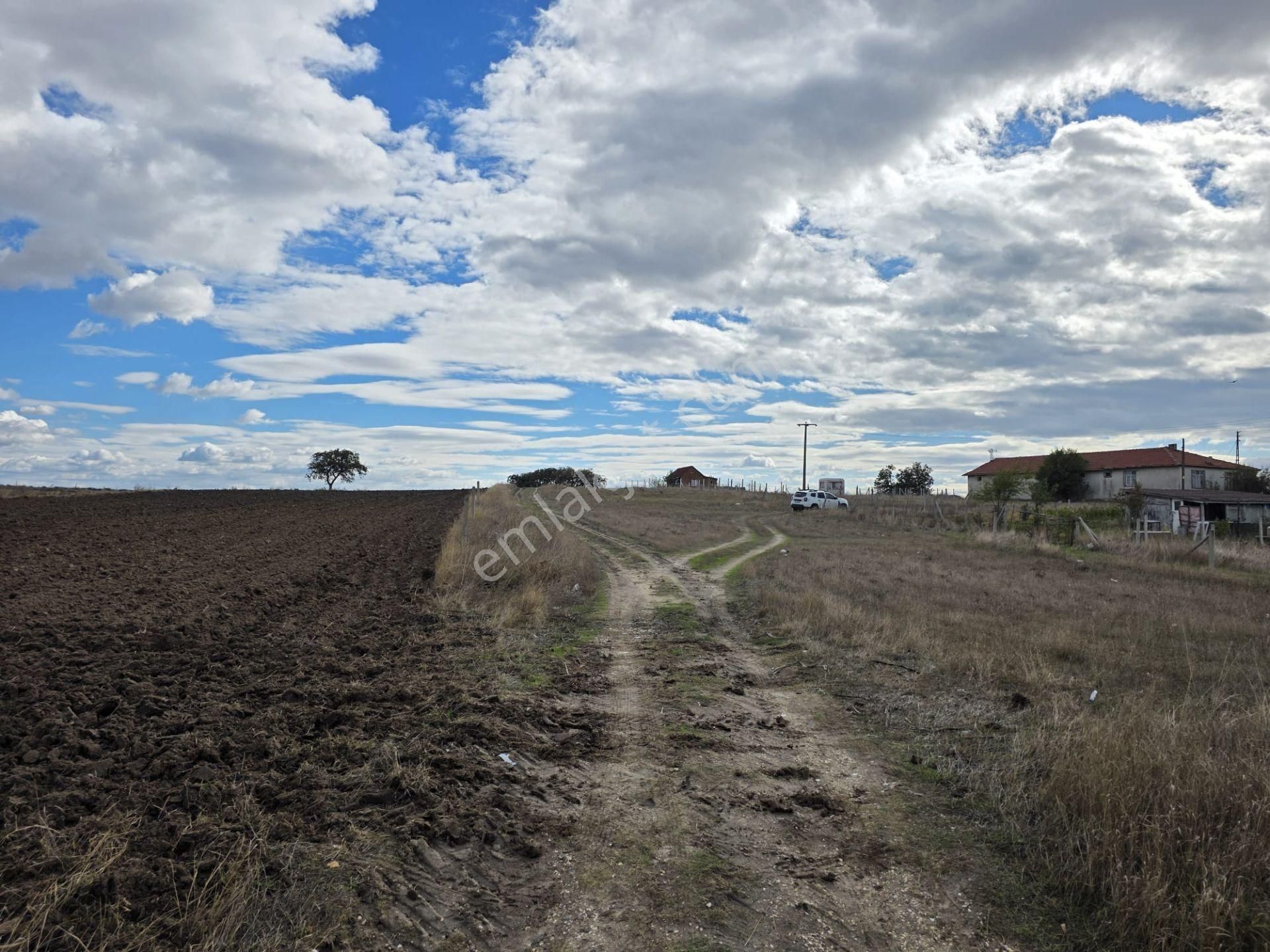 Tekirdağ Saray Kurtdere 225m2 Arsadan Hisse - Görsel 2