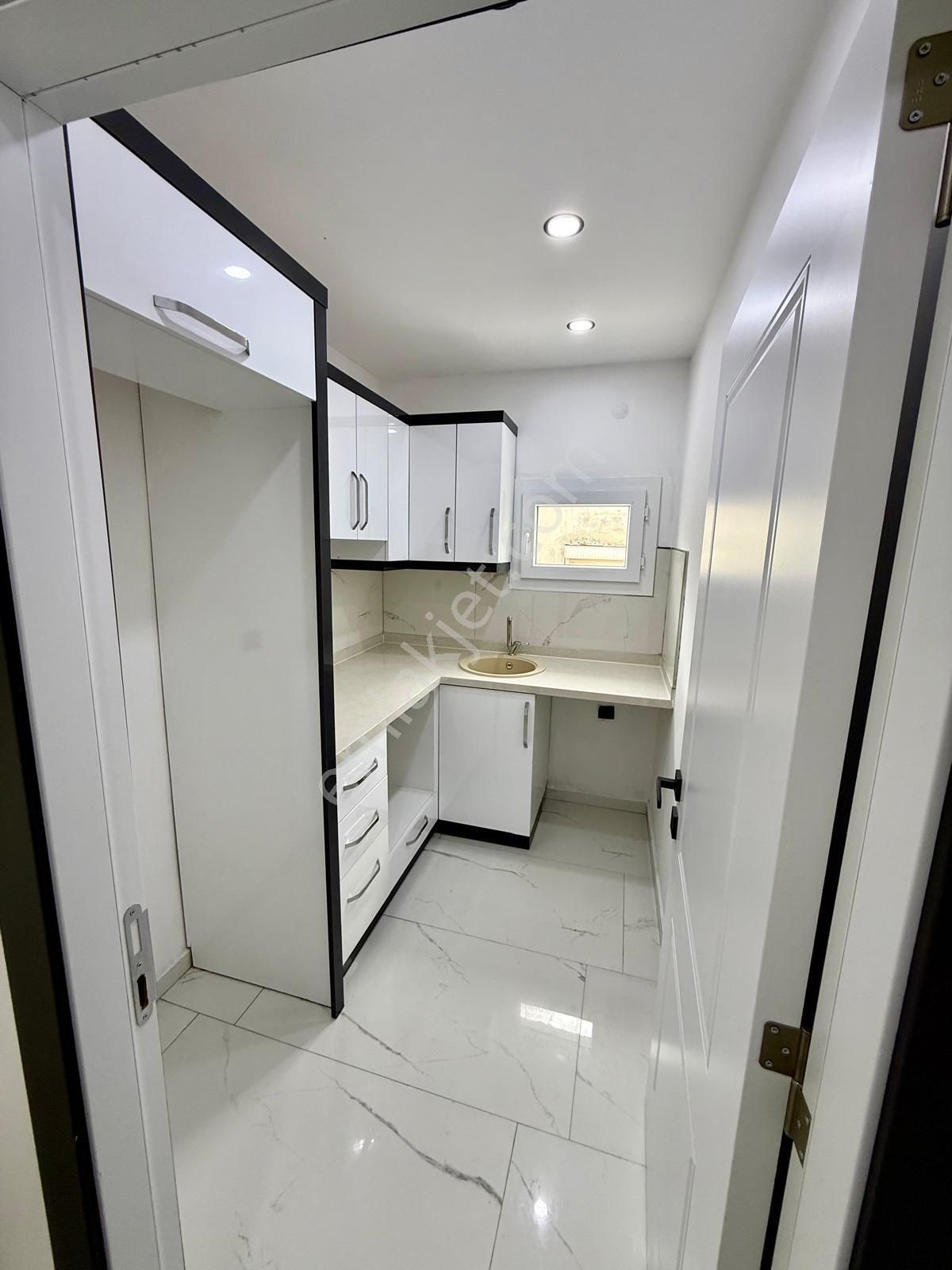 Didim Tam Merkezde 2+1 Daire - Görsel 11