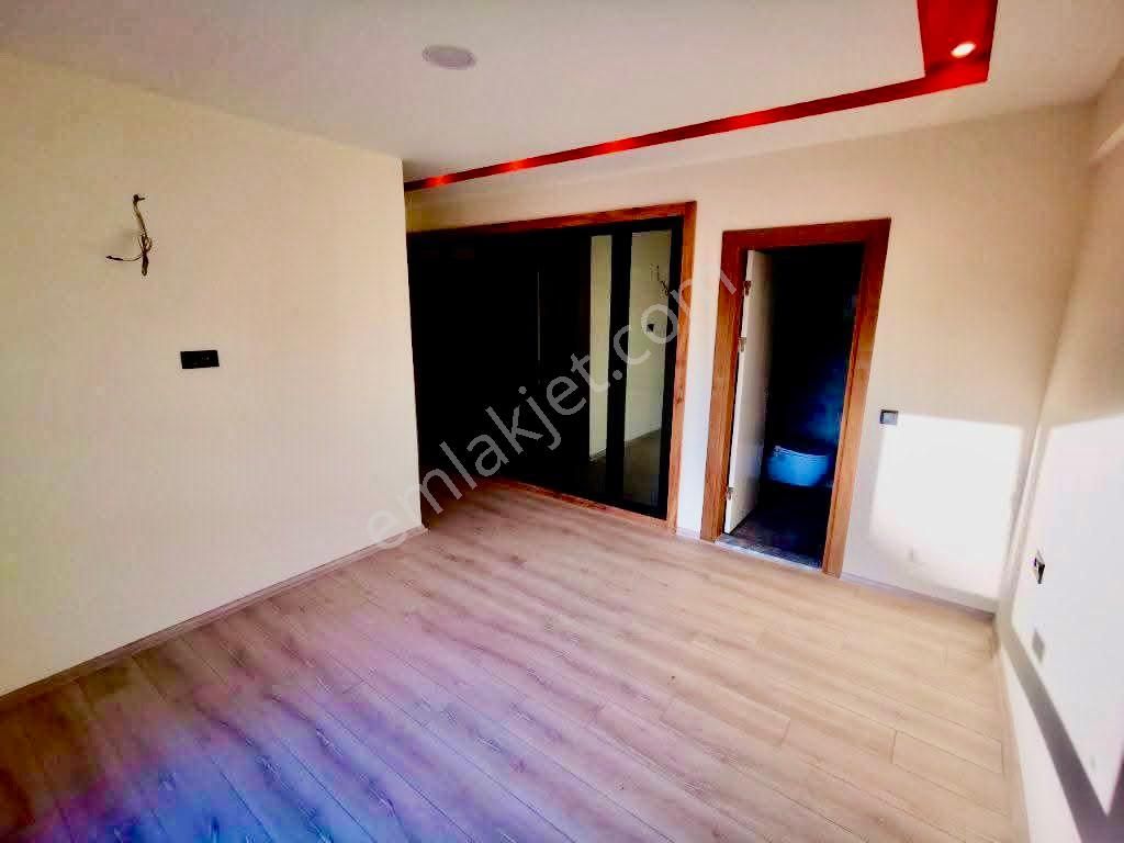 Ege Mahallesinde 3+1 Arakat Doğalgaz Isıtmalı Sıfır Daire - Görsel 12