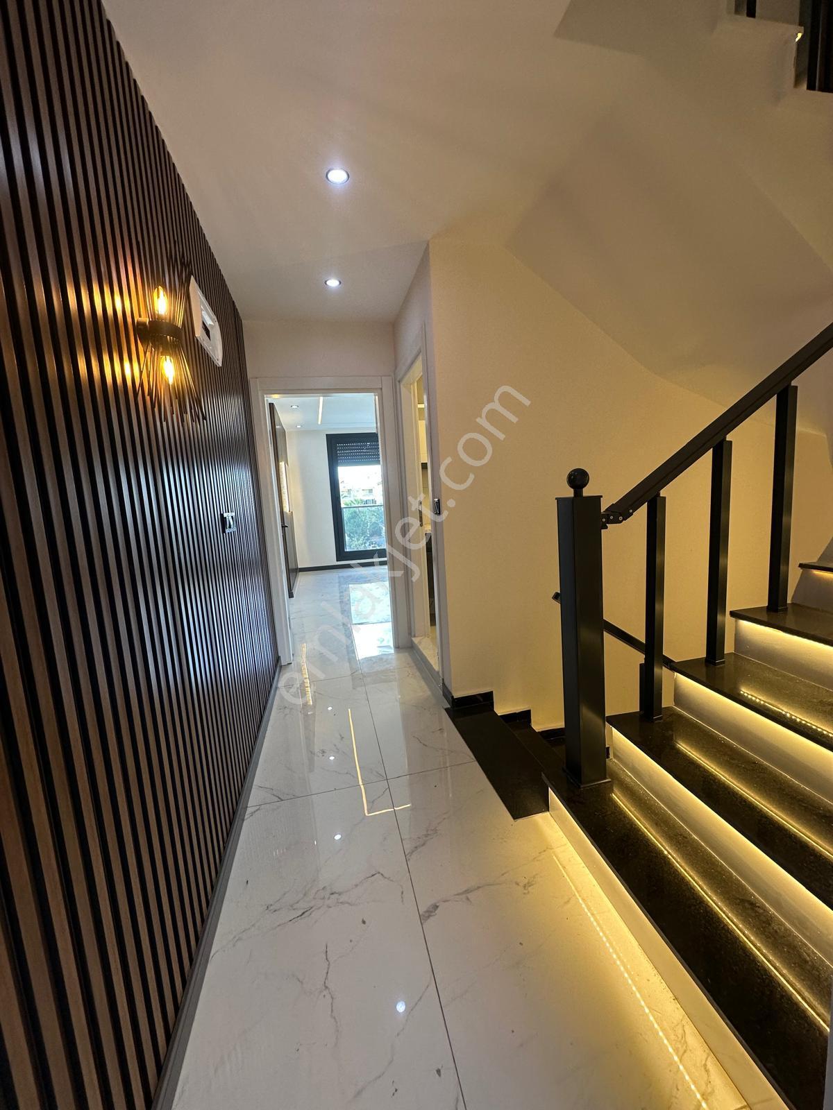 Didim Çamlık Mah. Denize Yürüme Mesafesinde 4+1 Villa - Görsel 26