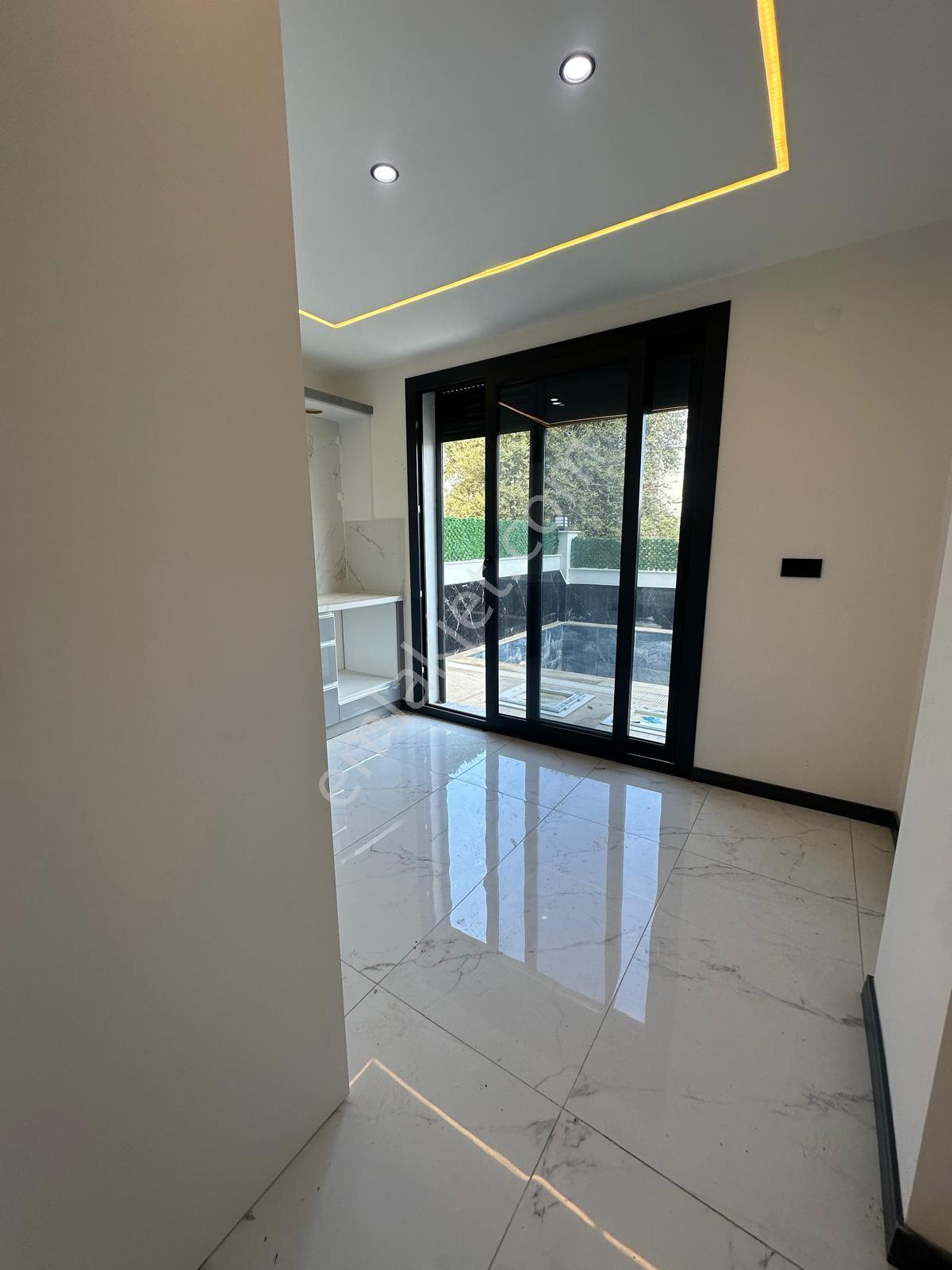 Didim Çamlık Mah. Denize Yürüme Mesafesinde 4+1 Villa - Görsel 30