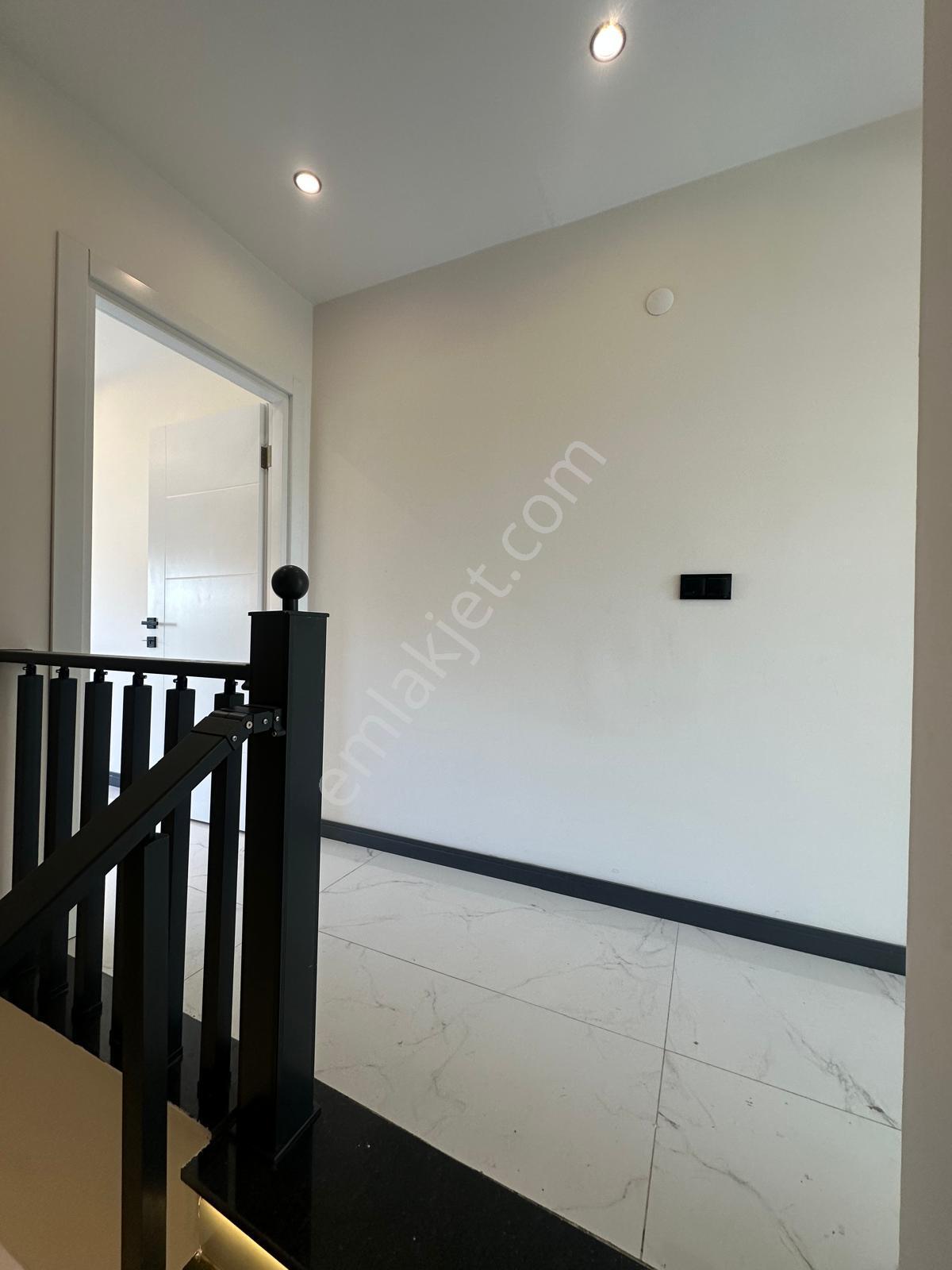 Didim Çamlık Mah. Denize Yürüme Mesafesinde 4+1 Villa - Görsel 23