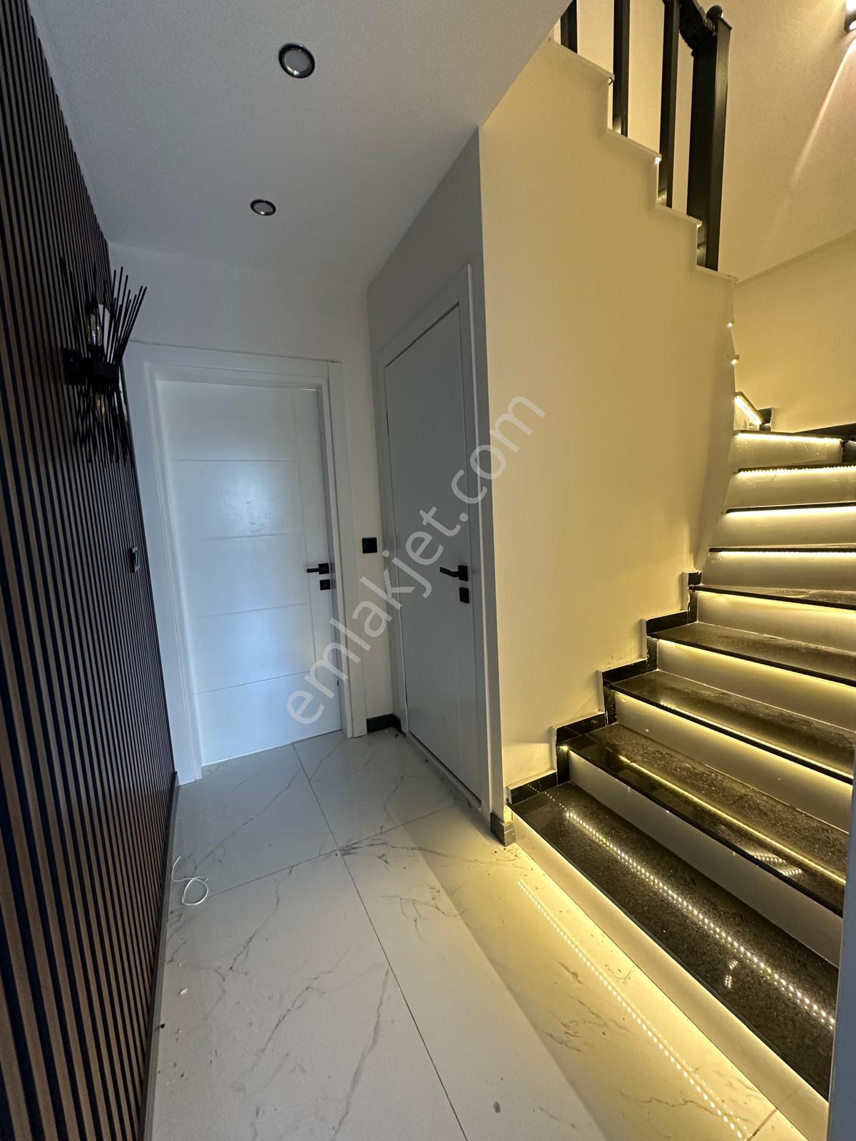 Didim Çamlık Mah. Denize Yürüme Mesafesinde 4+1 Villa - Görsel 20