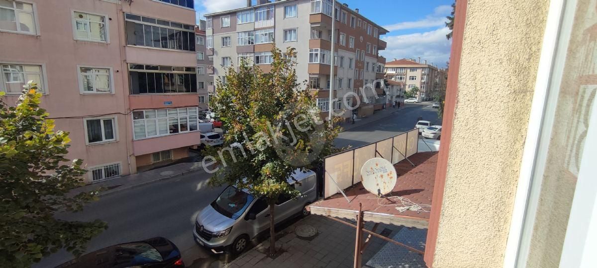 Reşadiye Mahallesinde Caddeye Cepheli 1 1 Satılık Daire P.no:1807 M - Görsel 4