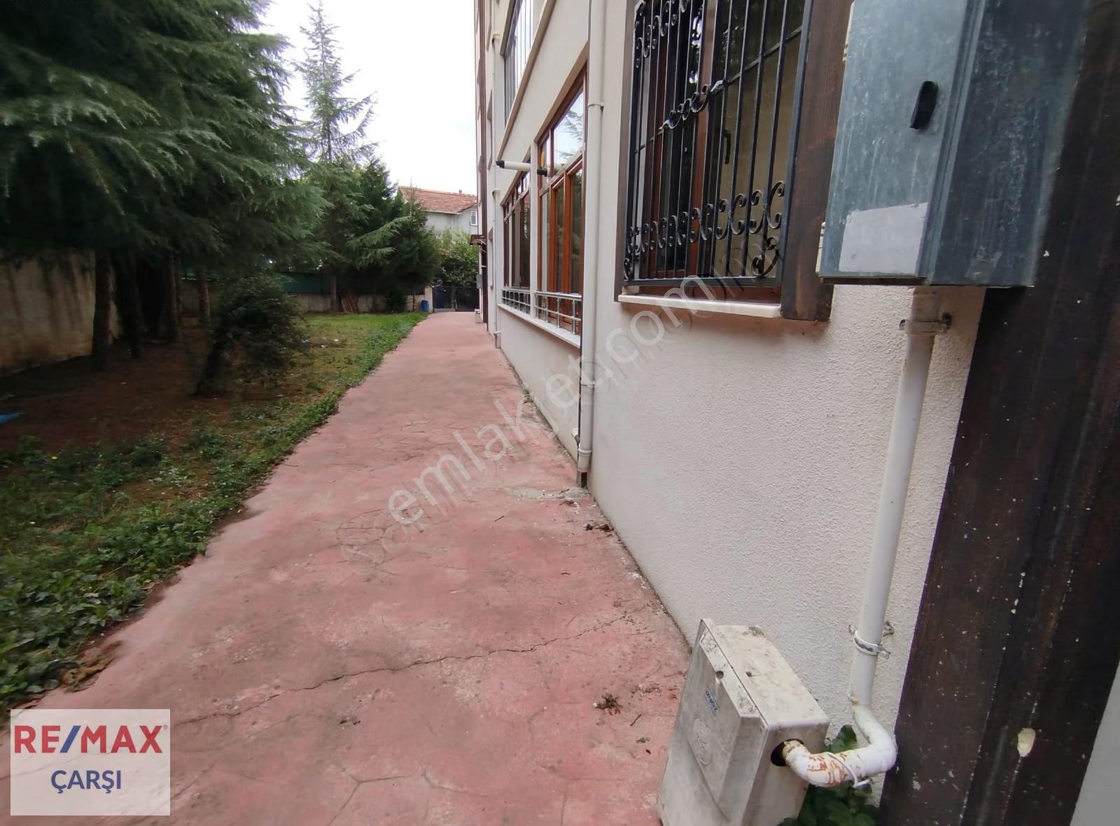 Remax Çarşı'dan Değirmederede Satılık 4+1 Bahçe Dubleks - Görsel 12
