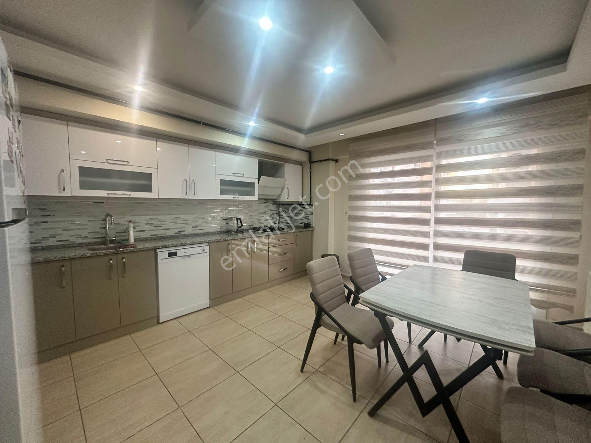 Merkezi Konum Cadde Üzerinde 3+1,165m2 , Dgazlı Satılık Daire - Görsel 2