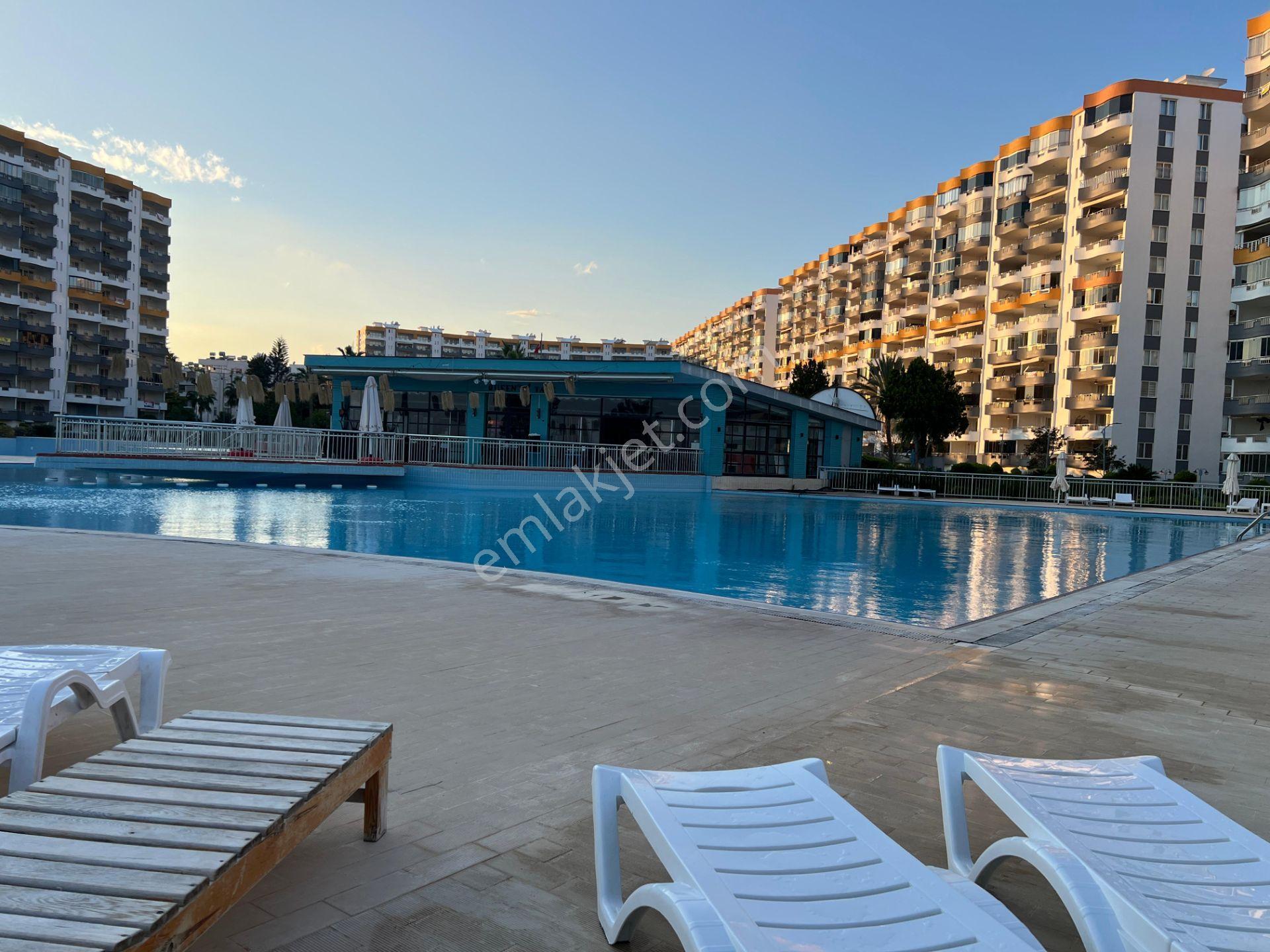 Remax Toros'tan Queenaba 1 Sitesi'nde Full Eşyalı 3+1 - Görsel 29