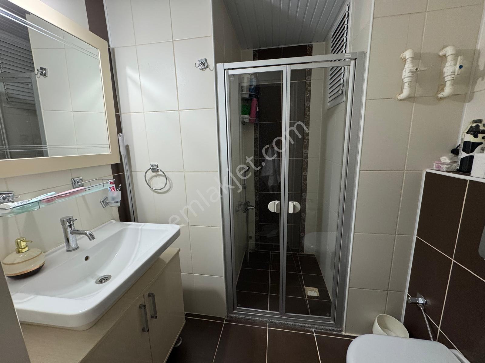 Remax Toros'tan Queenaba 1 Sitesi'nde Full Eşyalı 3+1 - Görsel 18