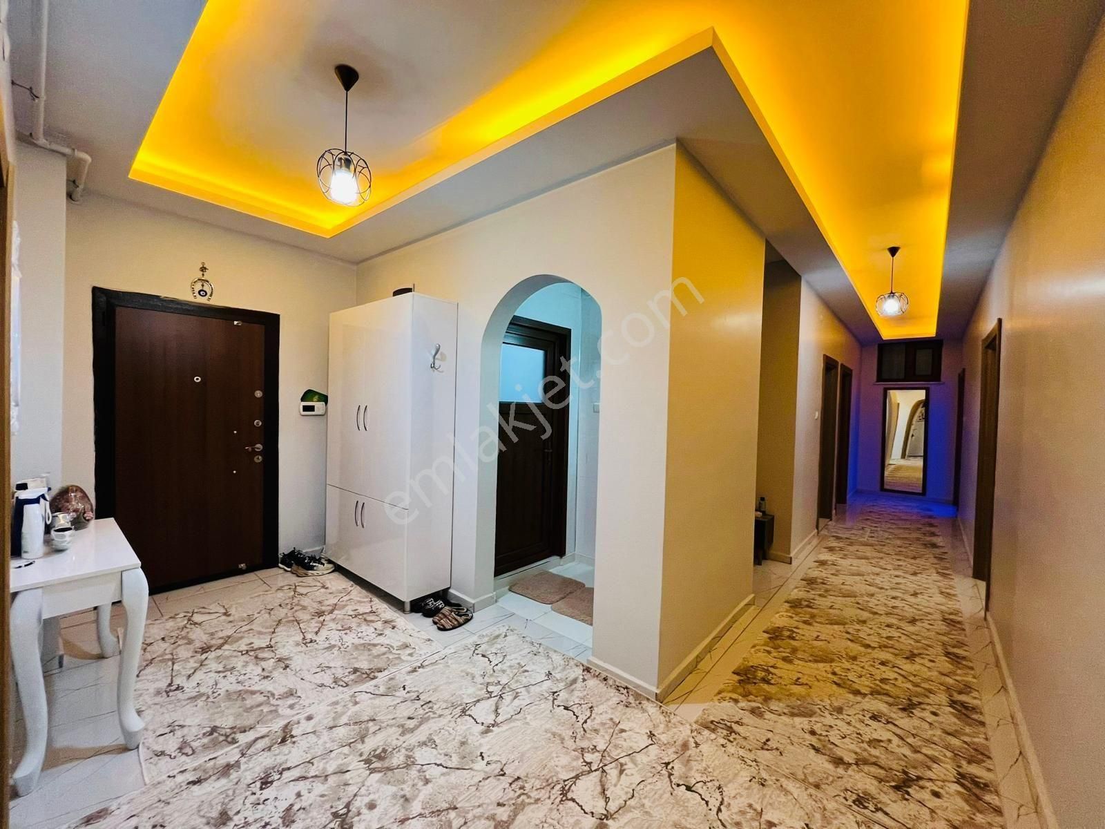 Dinç Emlaktan Satılık Ultra Lüks 4+1 Daire Hastane Konumlu - Görsel 17