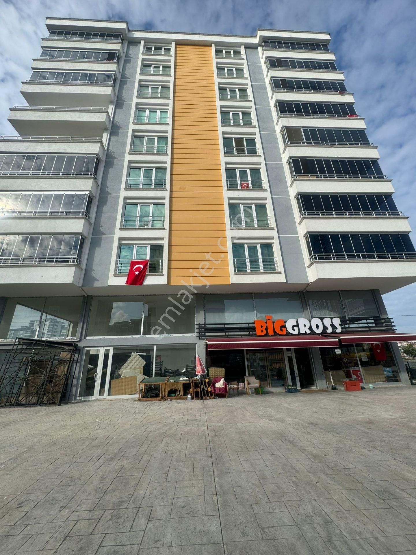 Samsun İlkadım Kışla Mahallesinde 200 M² Satılık Dükkan - Görsel 4