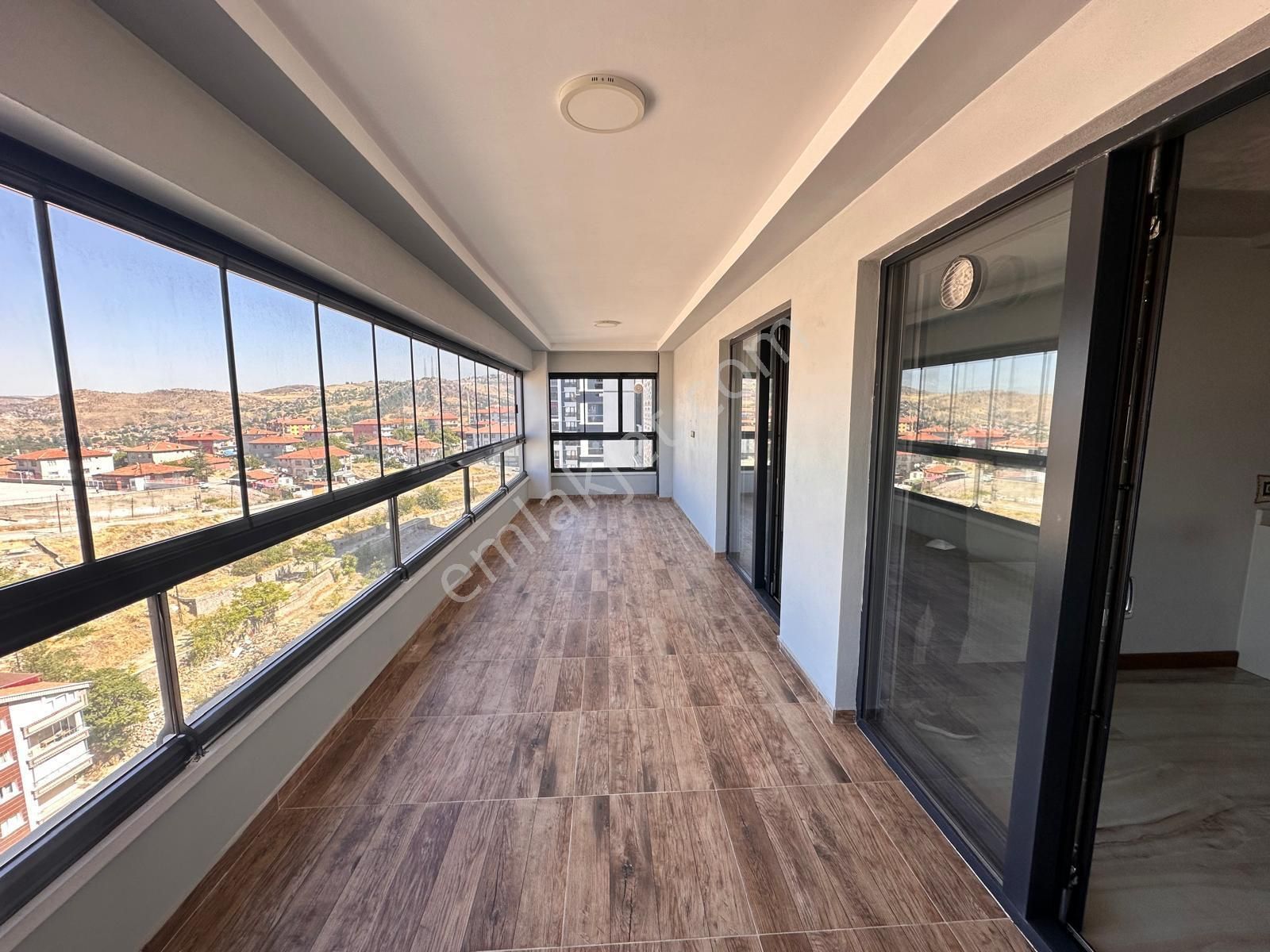 Lider Emlak'tan Ankara Manzaralı 200 M2 3+1 Nezih Site Dairesi - Görsel 10