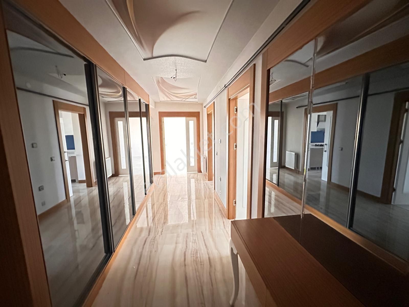 Lider Emlak'tan Ankara Manzaralı 200 M2 3+1 Nezih Site Dairesi - Görsel 13