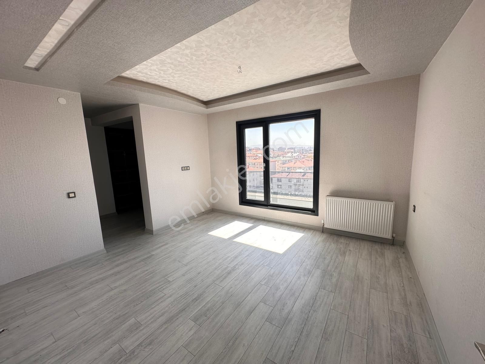 Lider Emlak'tan Ankara Manzaralı 200 M2 3+1 Nezih Site Dairesi - Görsel 20