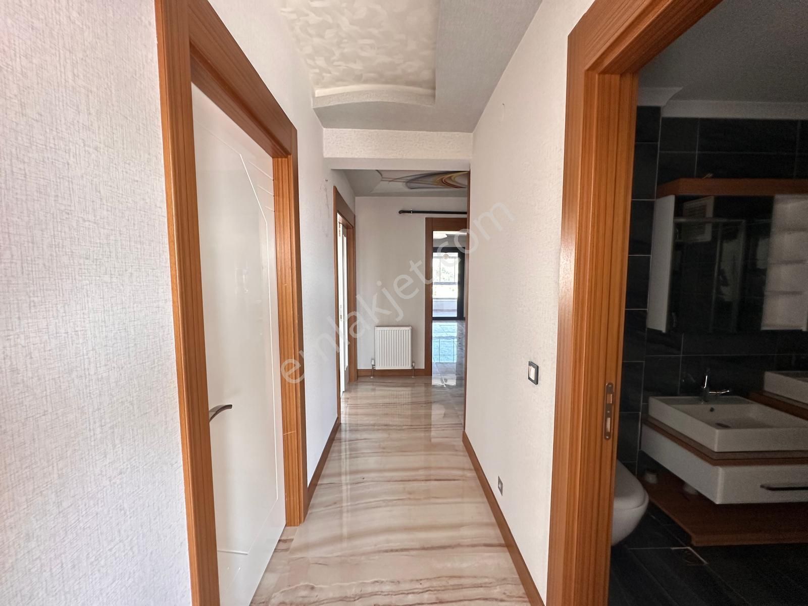 Lider Emlak'tan Ankara Manzaralı 200 M2 3+1 Nezih Site Dairesi - Görsel 14