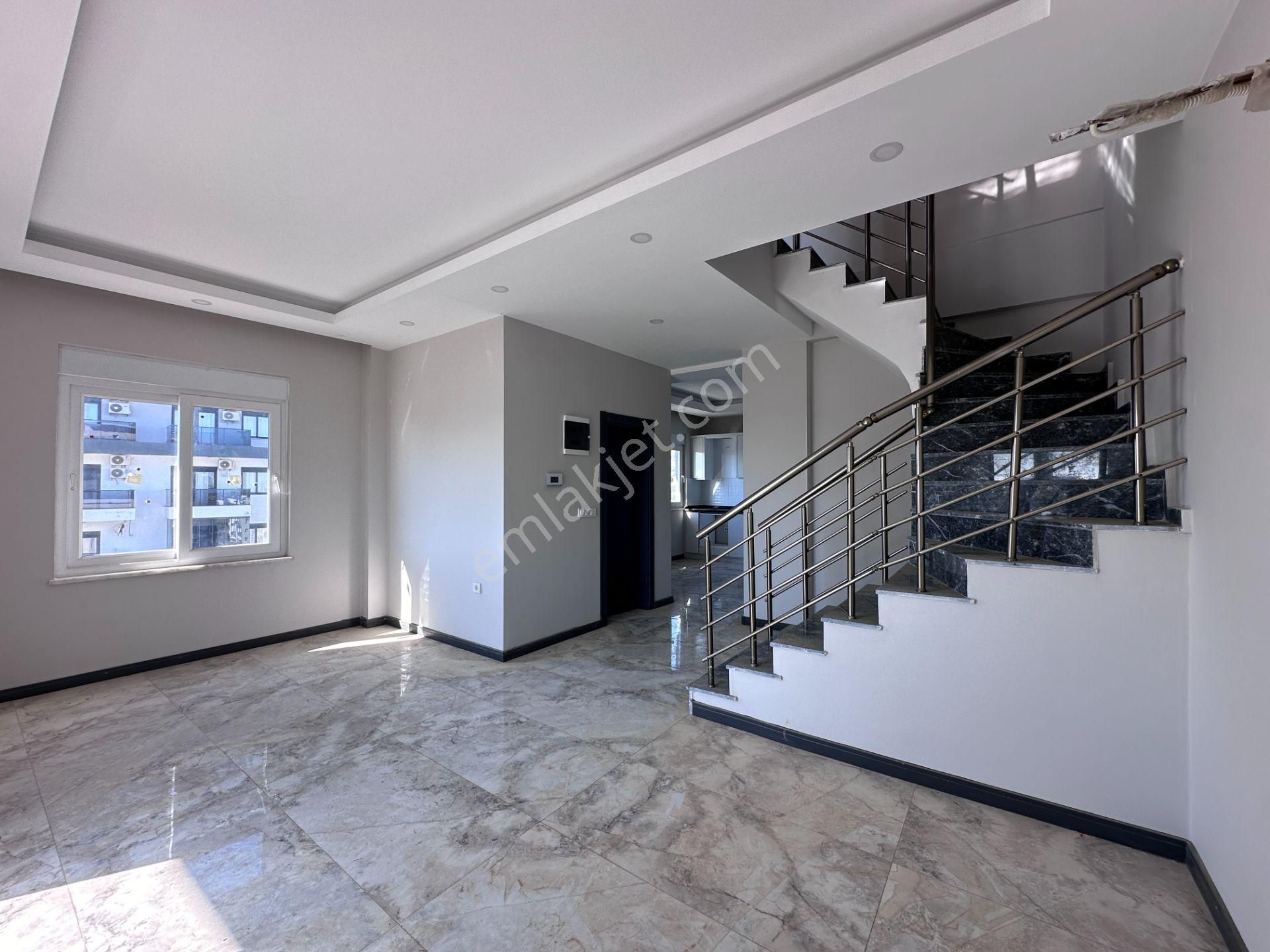Avsallar'da Tek Blok Aktiviteli Deniz Manzaralı 2+1 130 M2 Dubleks - Görsel 9