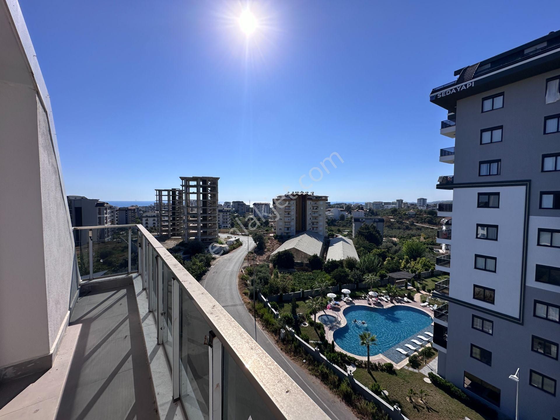 Avsallar'da Tek Blok Aktiviteli Deniz Manzaralı 2+1 130 M2 Dubleks - Görsel 19