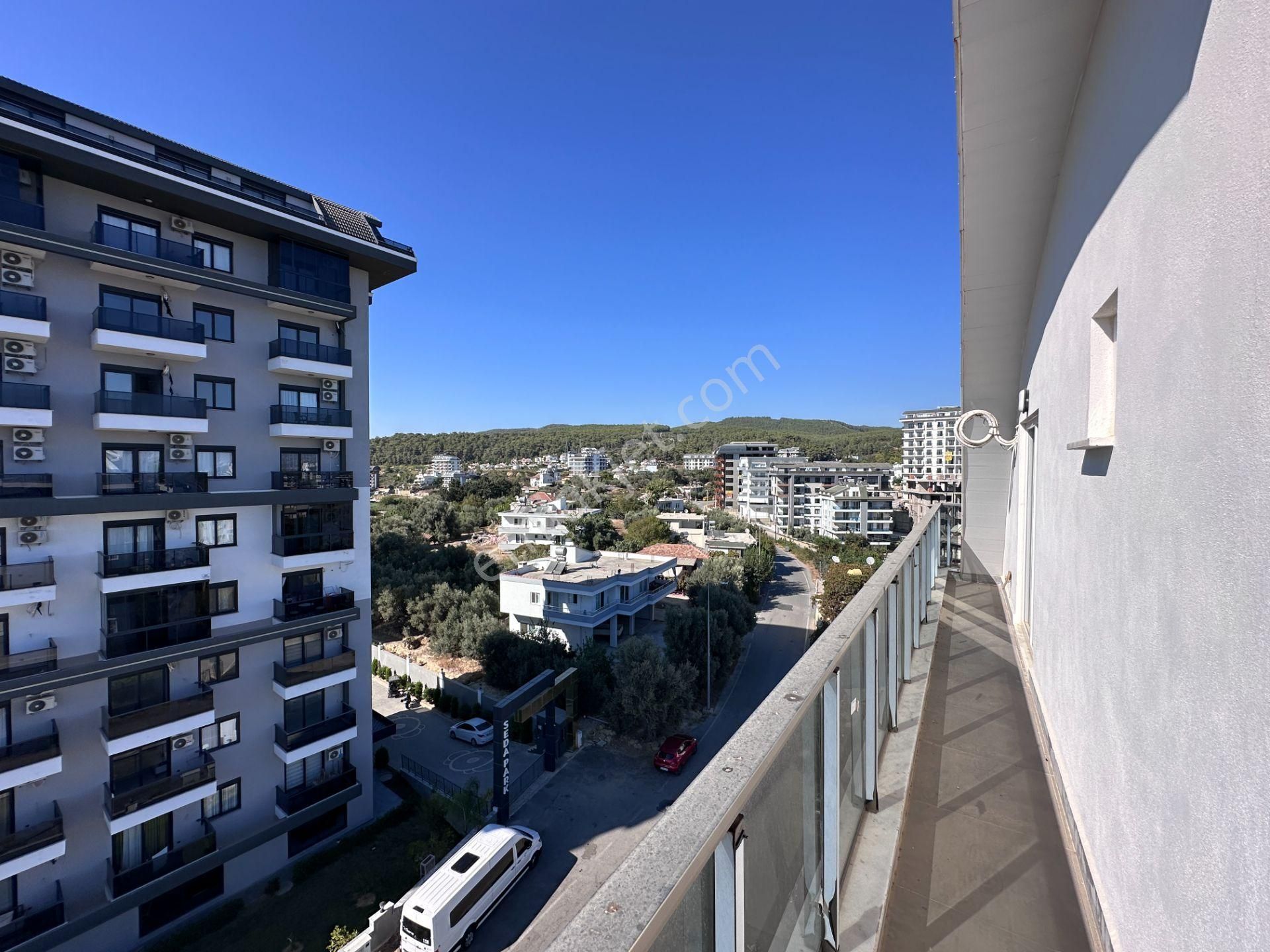 Avsallar'da Tek Blok Aktiviteli Deniz Manzaralı 2+1 130 M2 Dubleks - Görsel 18