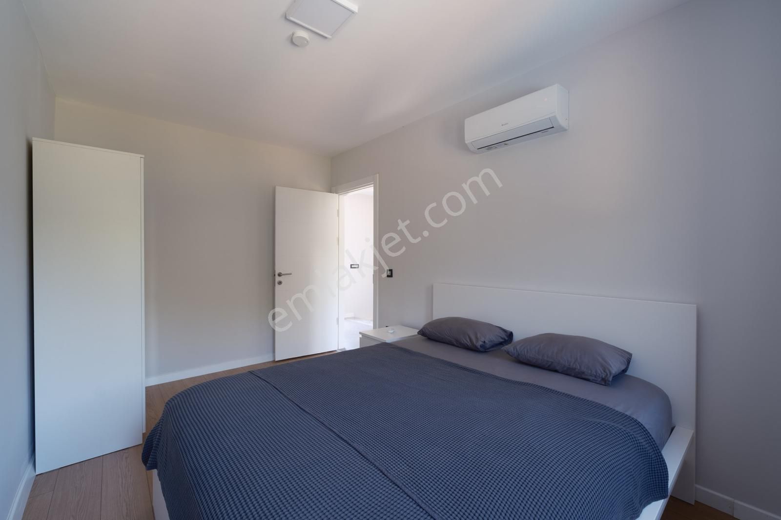 Çamlı Sezonluk Kiralık Eşyalı Havuzlu Villa - Görsel 8