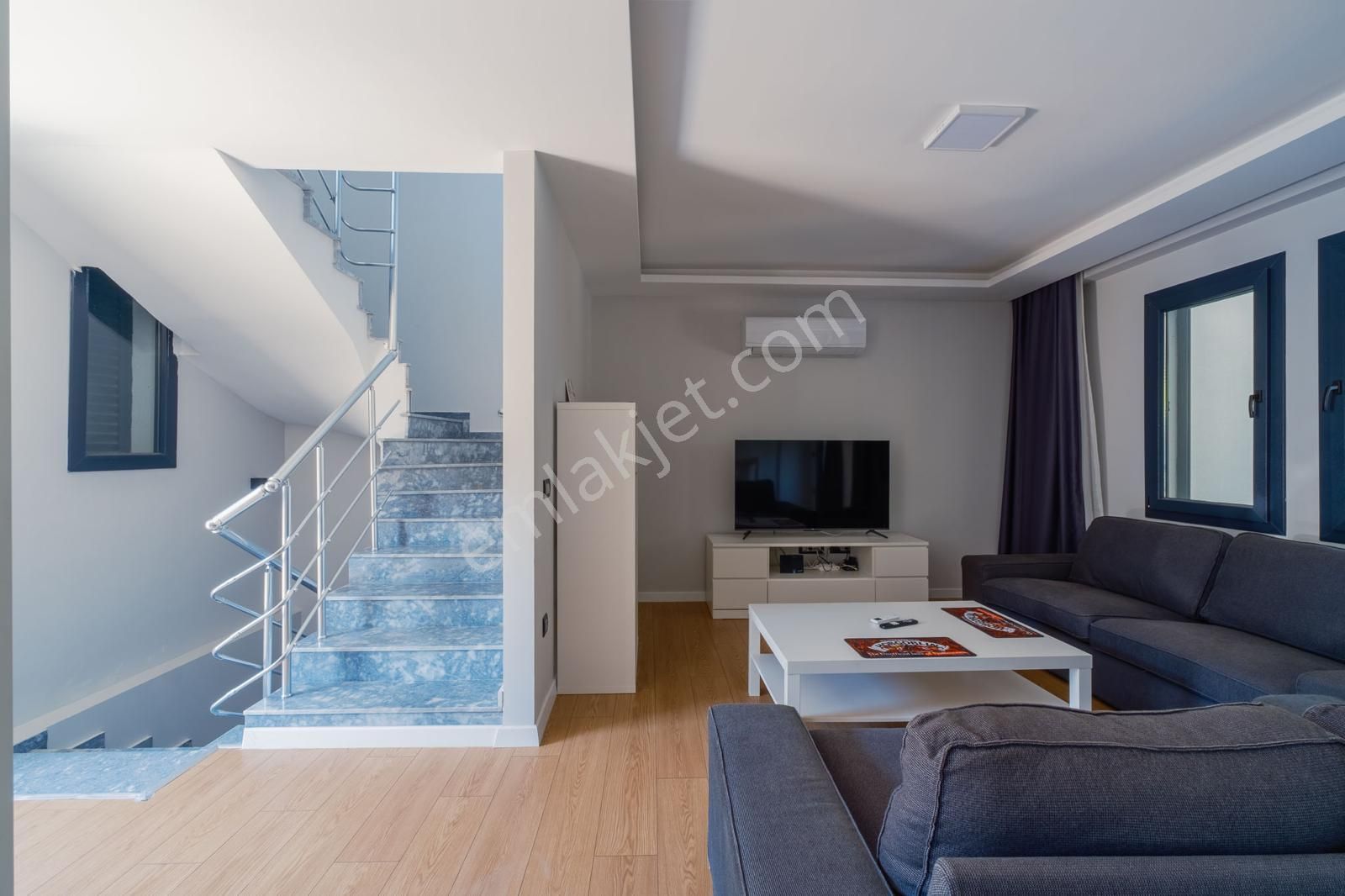 Çamlı Sezonluk Kiralık Eşyalı Havuzlu Villa - Görsel 5