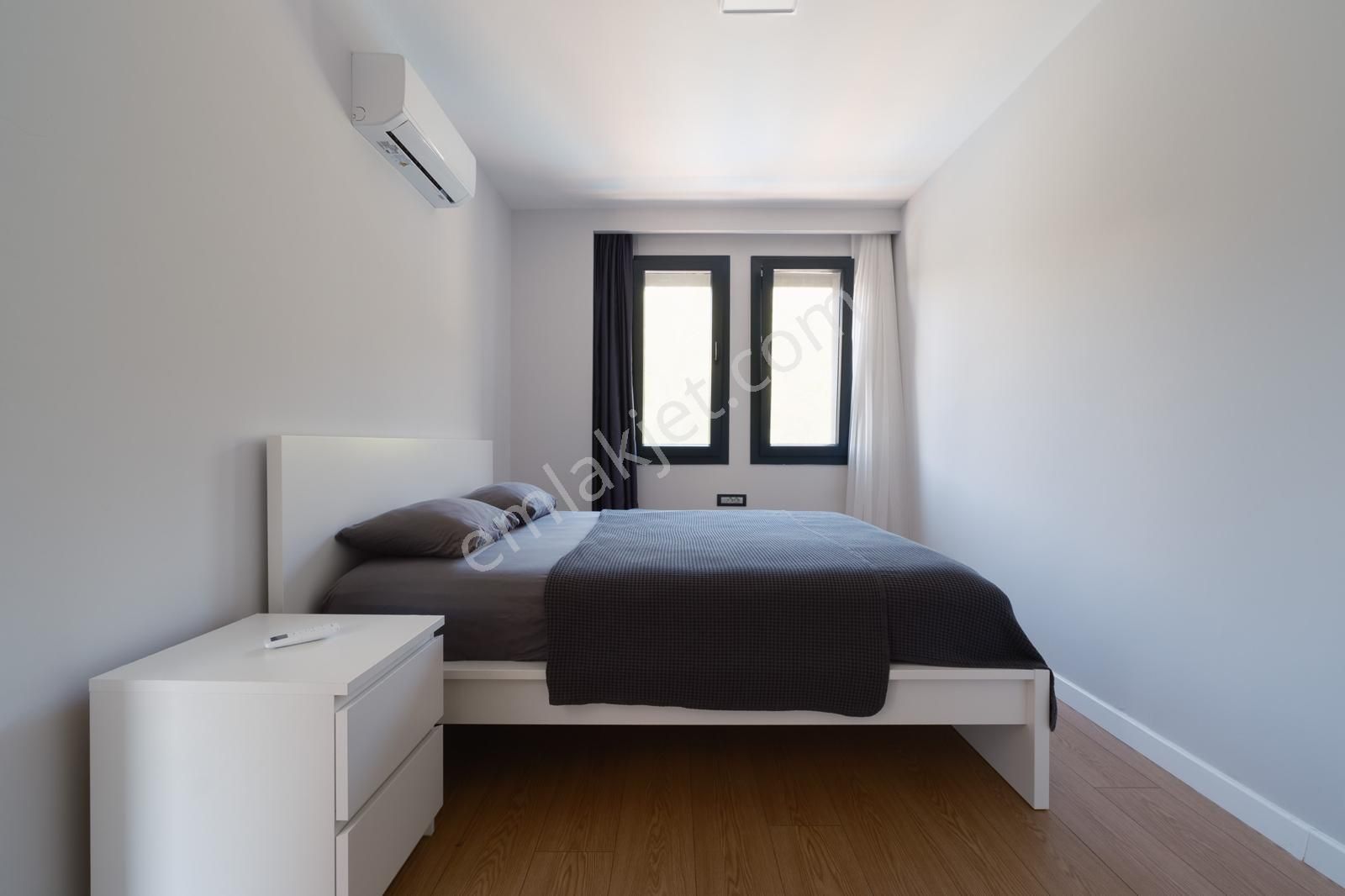 Çamlı Sezonluk Kiralık Eşyalı Havuzlu Villa - Görsel 20