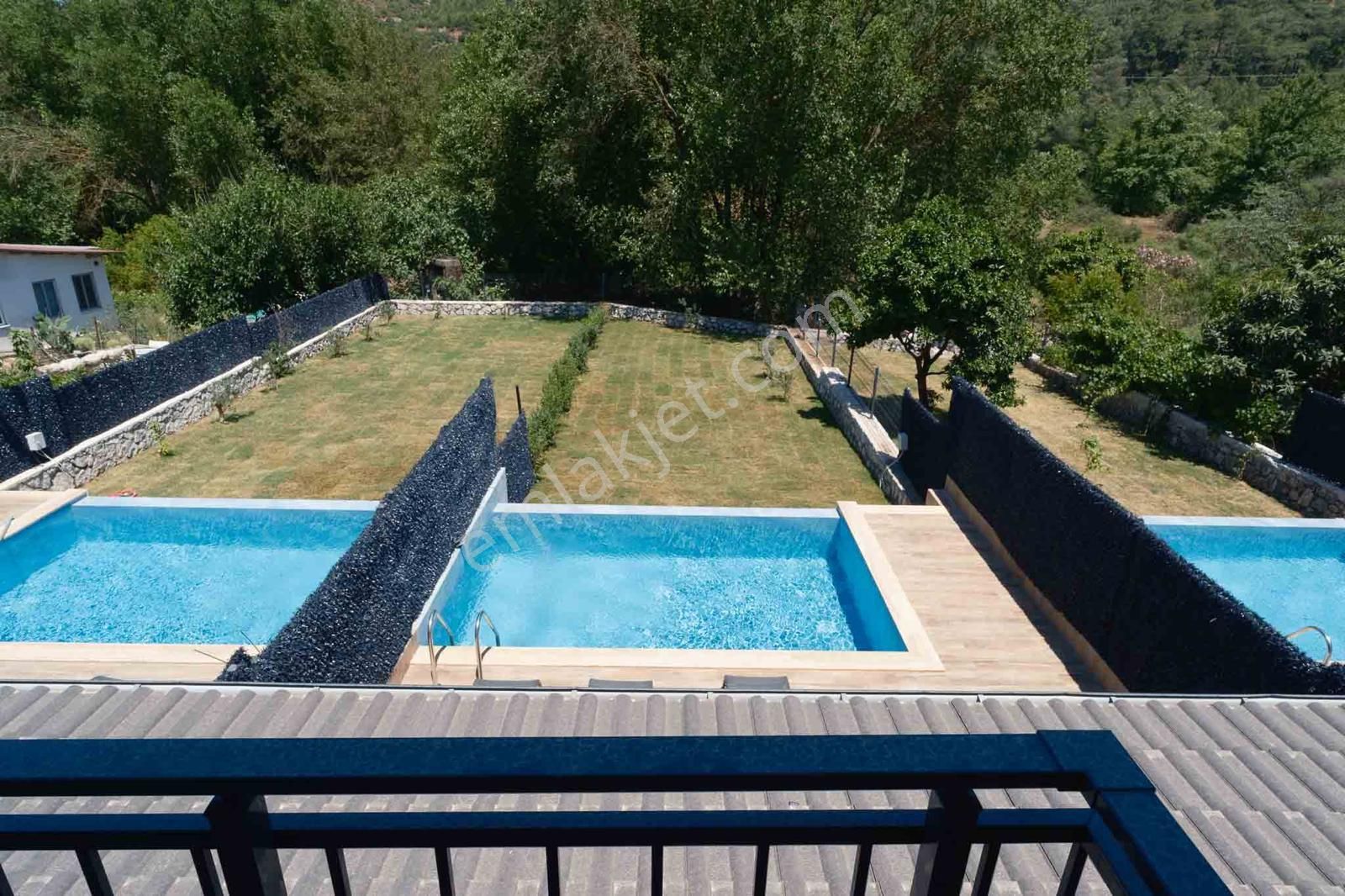 Çamlı Sezonluk Kiralık Eşyalı Havuzlu Villa - Görsel 26