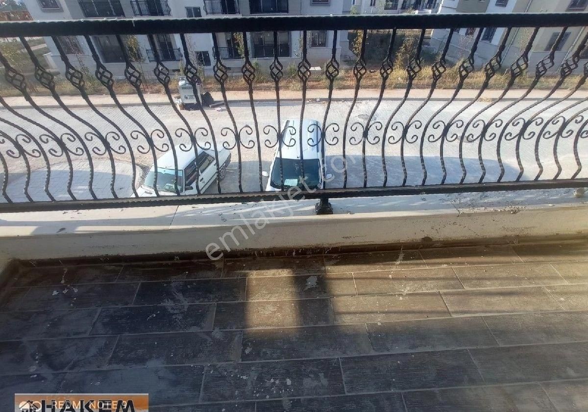 Buruk Toki'lerde 2+1 Kiralık Zemin Kat Daire - Görsel 6