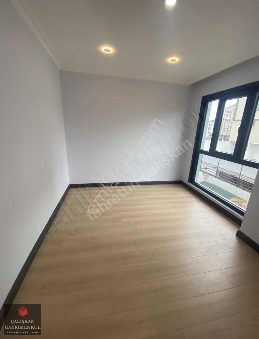 Arnavutköy Merkezde Butik Sitede İçinde Satılık 2+1 Ara Kat - Görsel 10