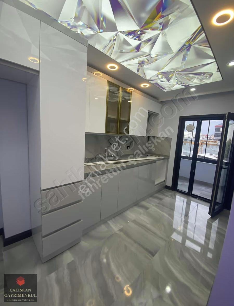 Arnavutköy Merkezde Butik Sitede İçinde Satılık 2+1 Ara Kat - Görsel 12