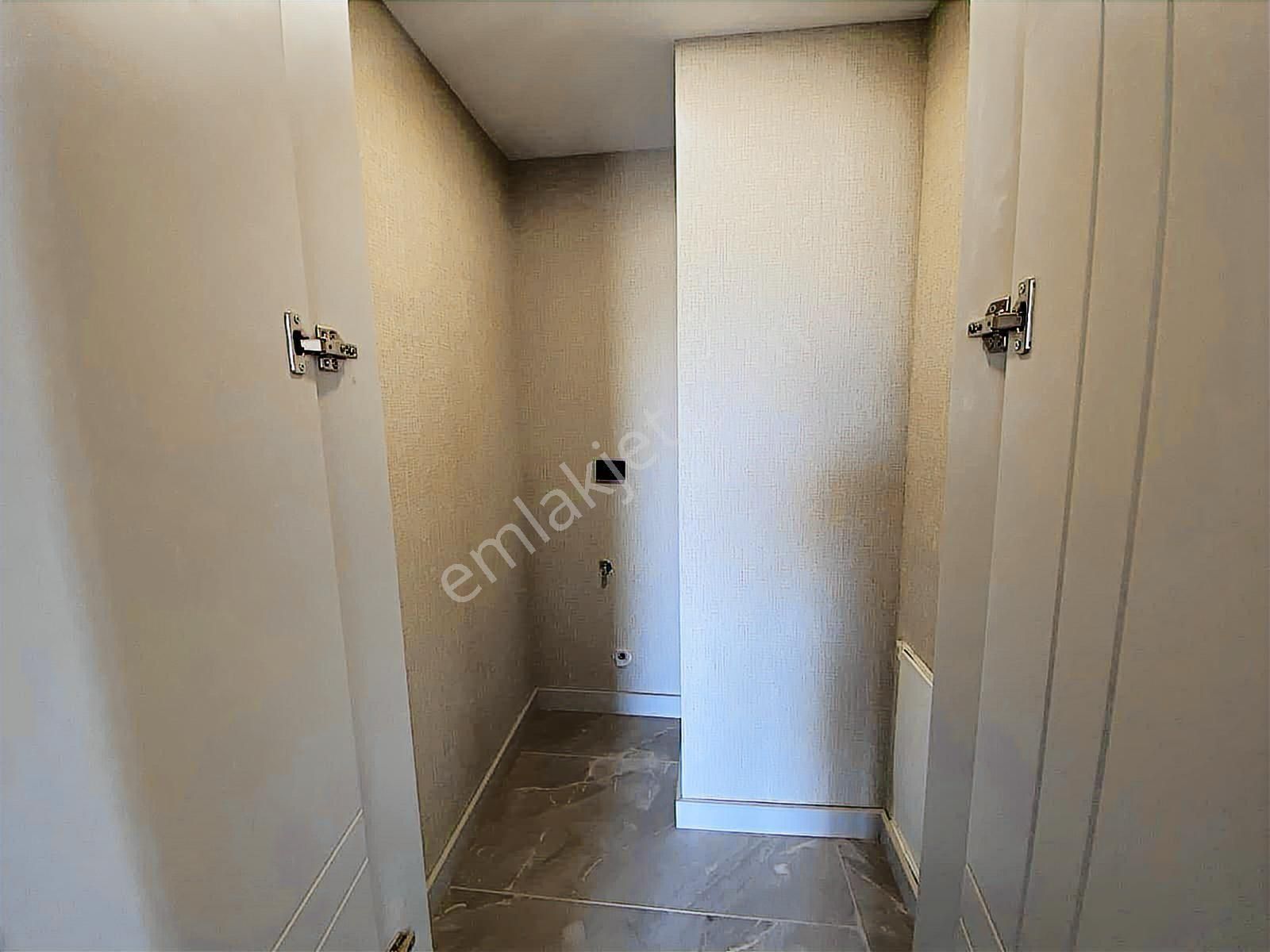 Gamador Bravo'da Acílll Bulvar Cephe Satılık Fırsat Dairesi - Görsel 22